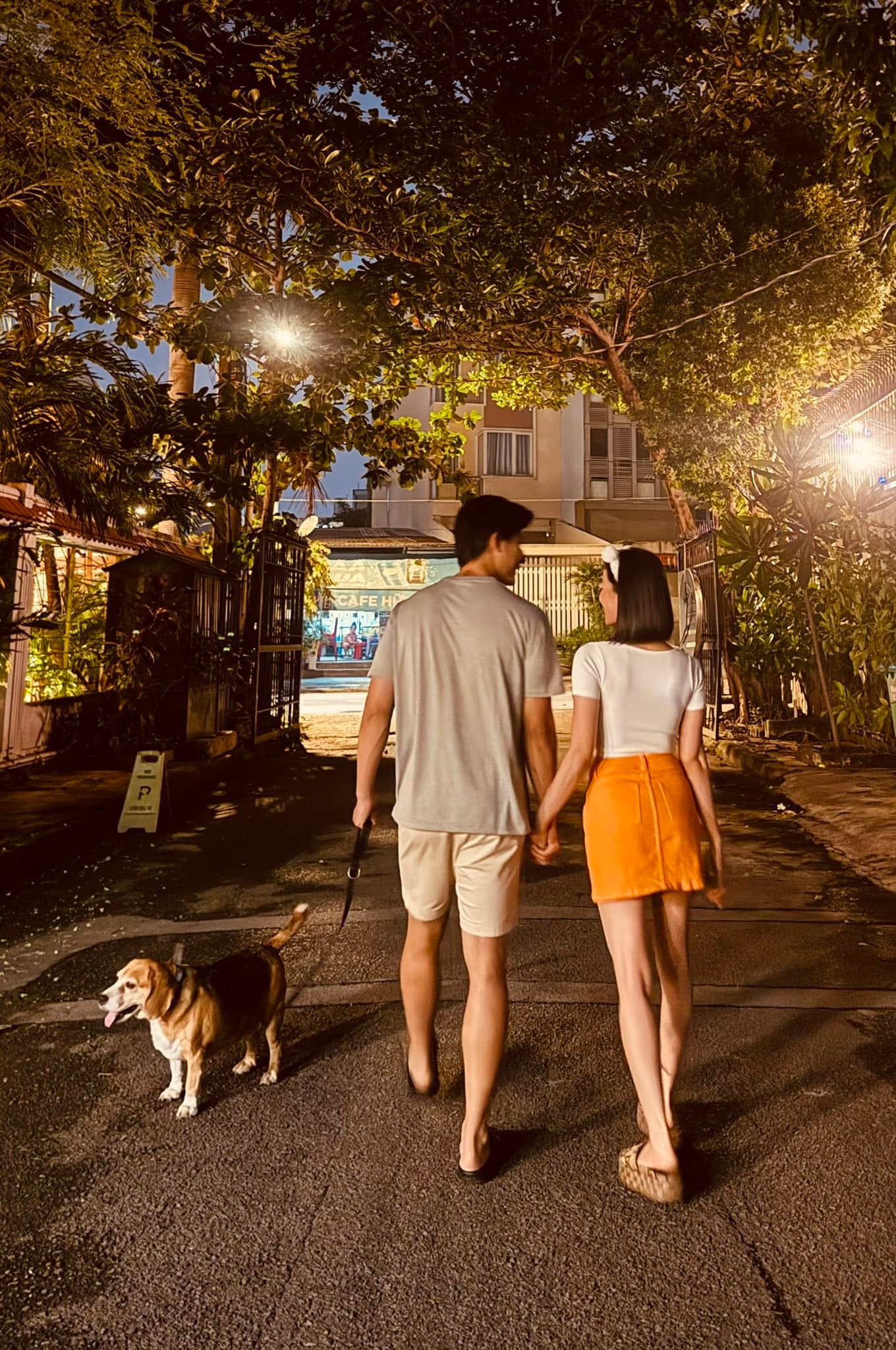 Sao Việt 5/10: Lệ Quyên an ủi tình trẻ, Trấn Thành diện đồng phục học sinh - 1