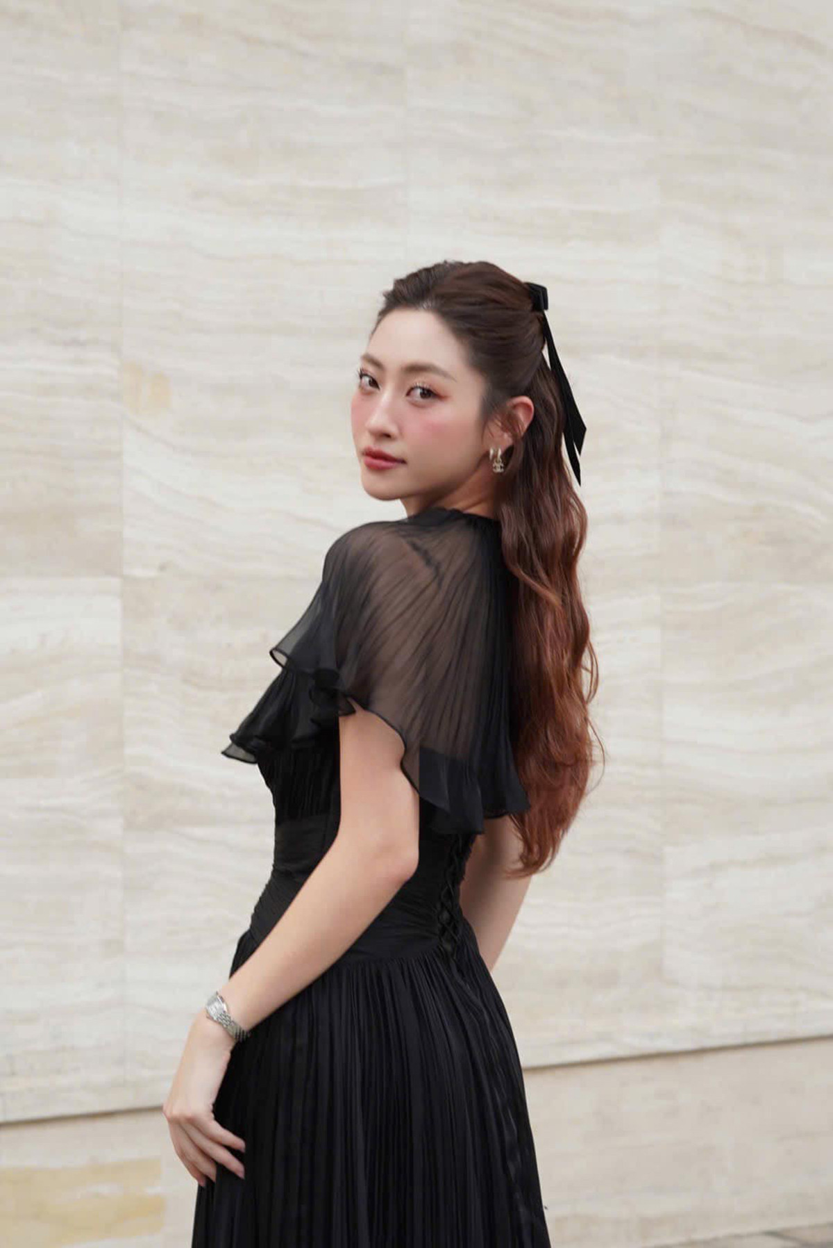 Sao Việt 7/10: Con trai Trường Giang tròn 1 tuổi, Midu đón sinh nhật bên chồng - 11