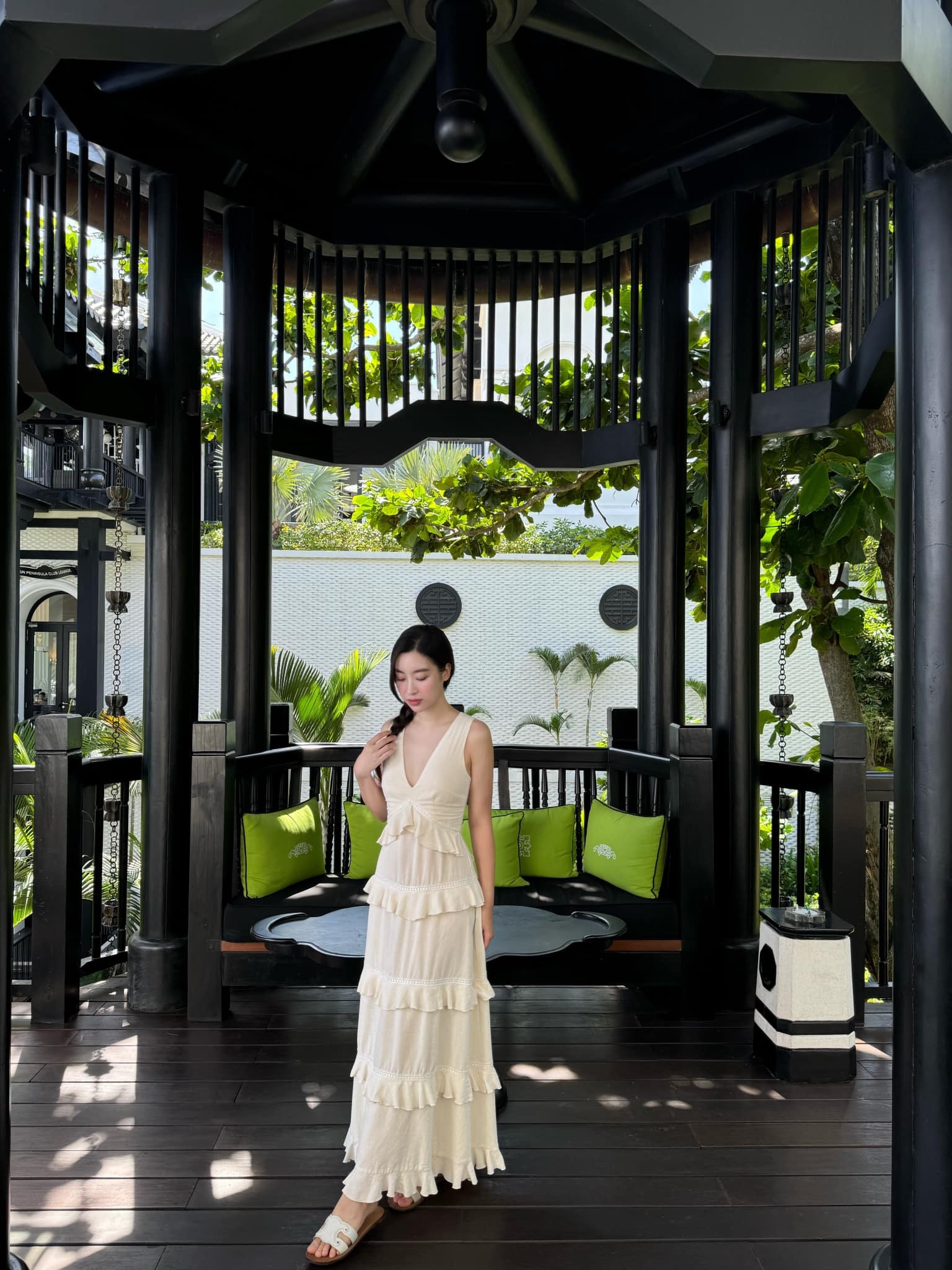 Sao Việt 8/10: Đỗ Mỹ Linh đẹp mặn mà, con trai Jennifer Phạm cao lớn ở tuổi 16 - 4