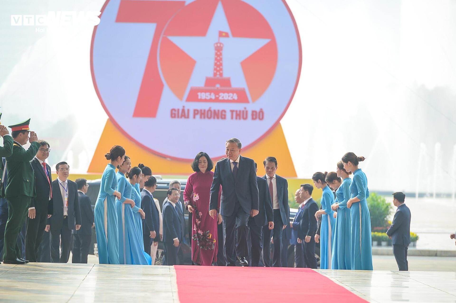 Tổng Bí thư, Chủ tịch nước Tô Lâm dự Lễ kỷ niệm 70 năm Ngày Giải phóng Thủ đô - 1