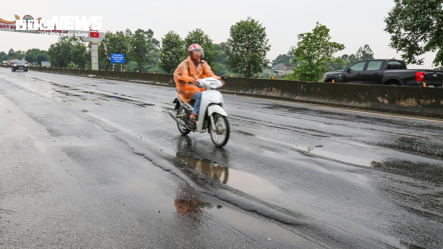 Xuất hiện ‘sống trâu’, ‘rãnh cào’ nham nhở trên Quốc lộ 1A qua Hà Tĩnh - 10