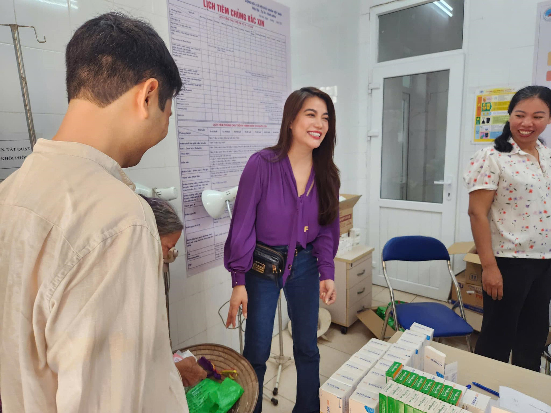 Sao Việt 13/10: Chi Pu gợi cảm, Phan Hiển nói ngôn tình với bà xã Khánh Thi - 8