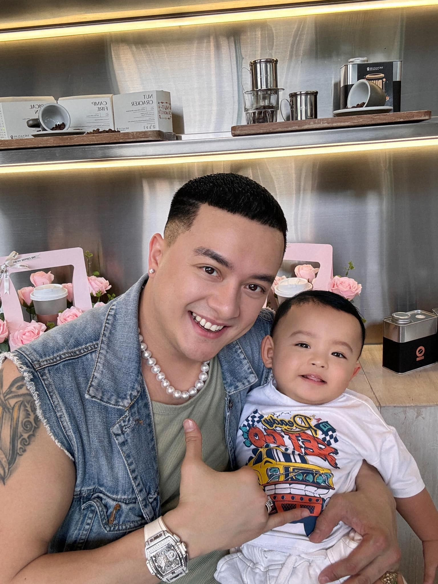 Sao Việt 15/10: Minh Hằng rạng rỡ bên con trai, vợ chồng Đỗ Mỹ Linh tình tứ - 11