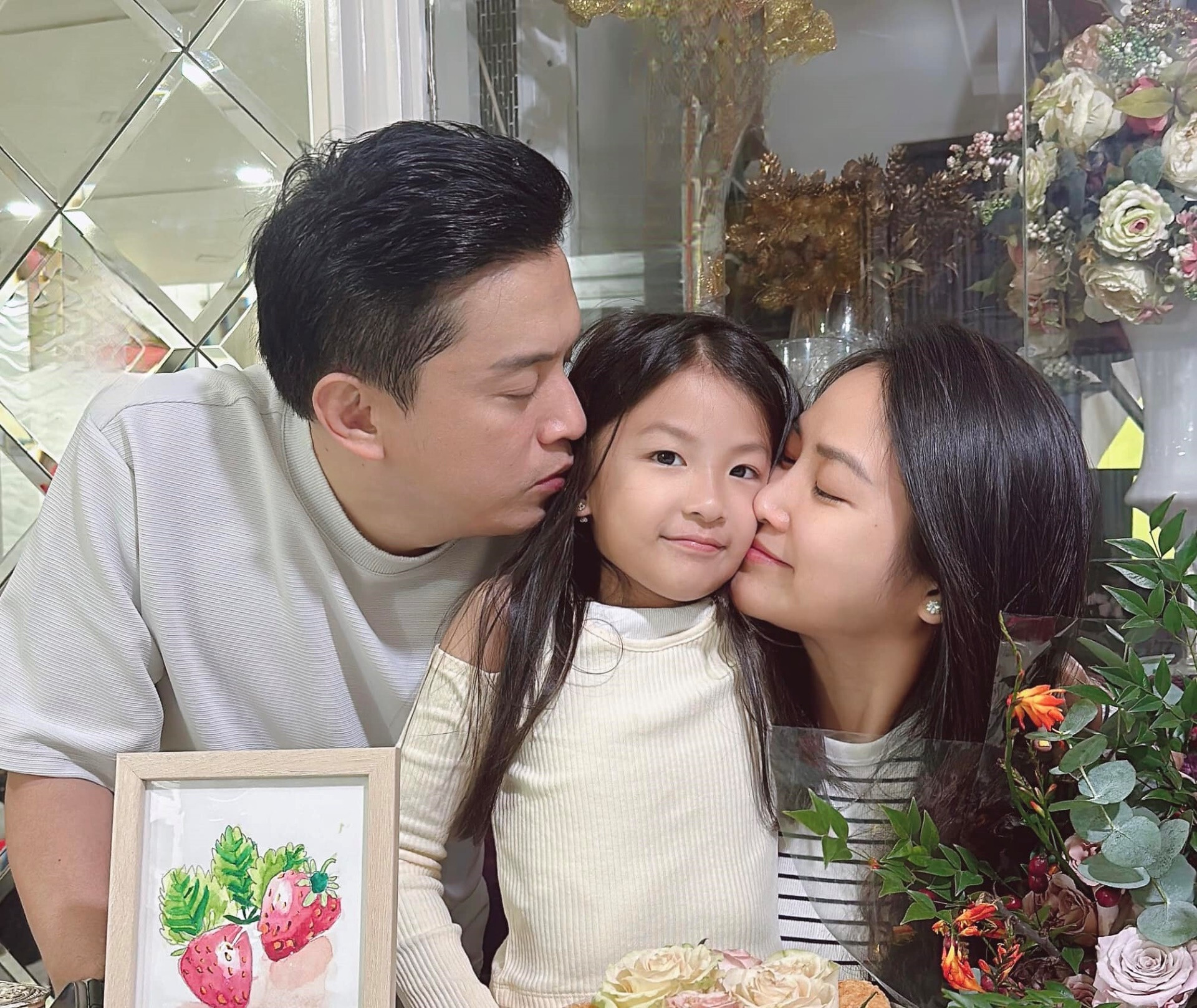 Sao Việt 15/10: Minh Hằng rạng rỡ bên con trai, vợ chồng Đỗ Mỹ Linh tình tứ - 9