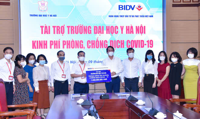 'Ý Đảng- lòng dân' trong lãnh đạo nhiệm vụ chính trị tại Đảng bộ BIDV - 1