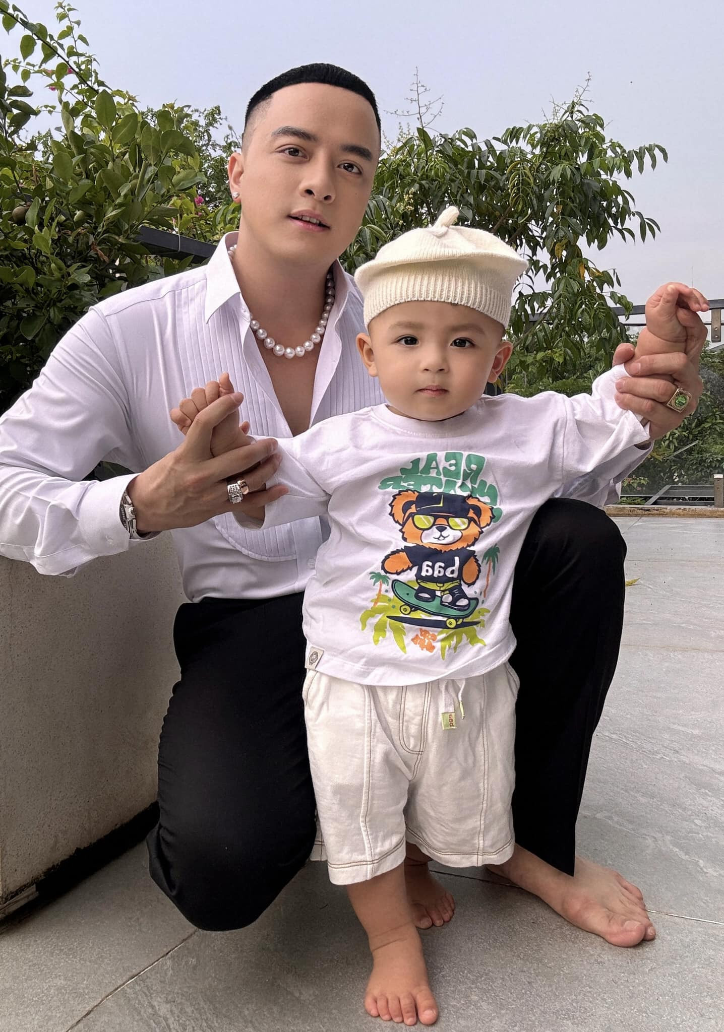 Sao Việt 18/10: Hồ Quỳnh Hương đón tuổi mới, Đỗ Thị Hà tươi tắn tập pickleball - 10