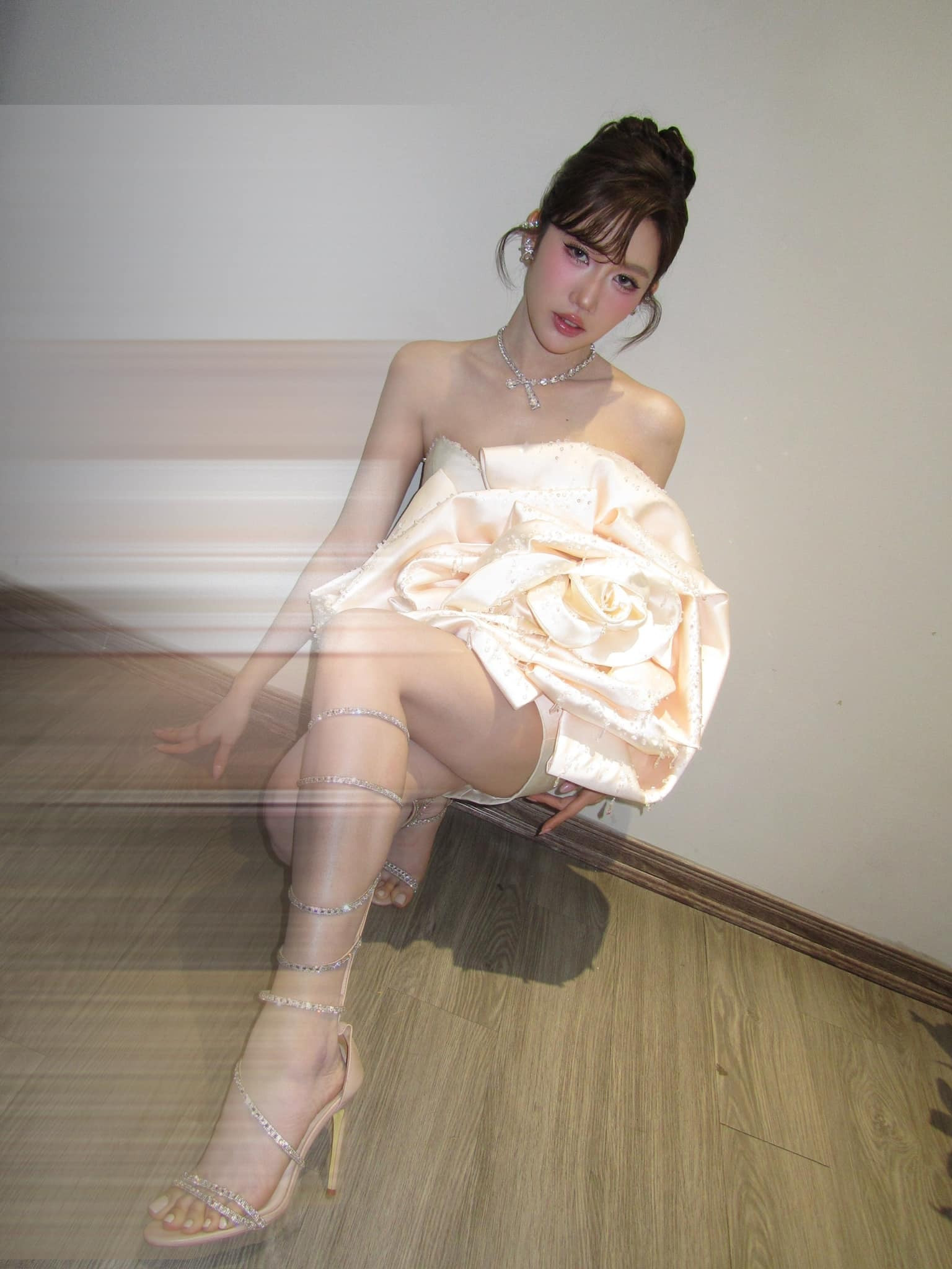 Sao Việt 18/10: Hồ Quỳnh Hương đón tuổi mới, Đỗ Thị Hà tươi tắn tập pickleball - 6