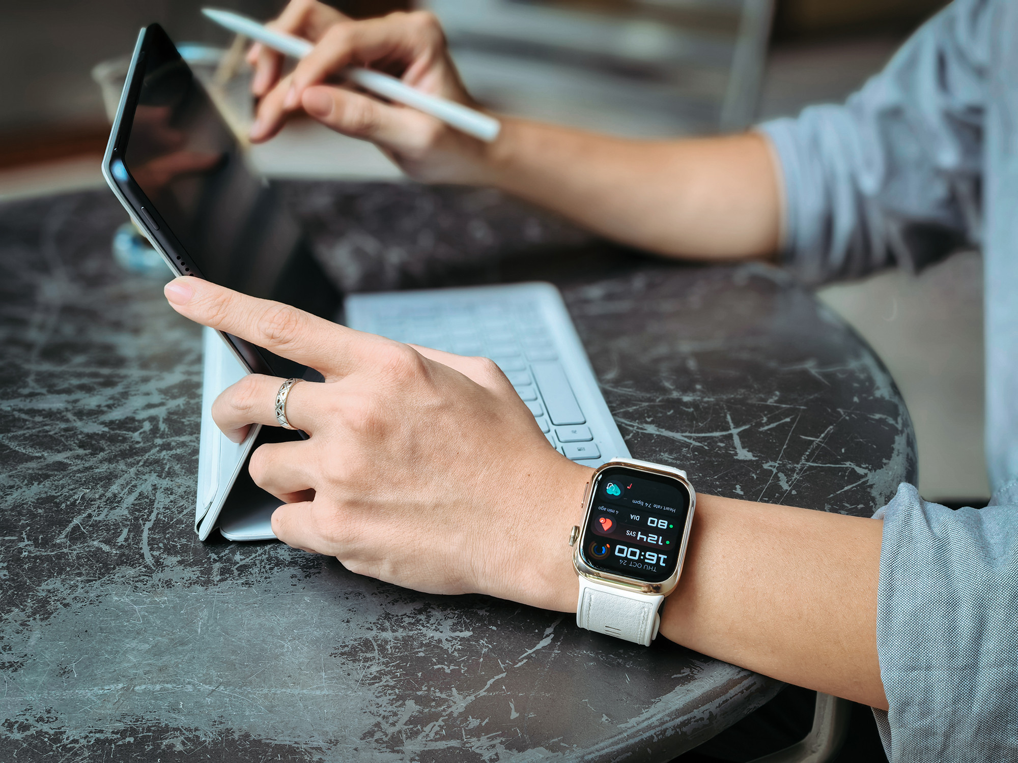 Huawei Watch D2: Mẫu smartwatch đo huyết áp đầu tiên tại Việt Nam - 2