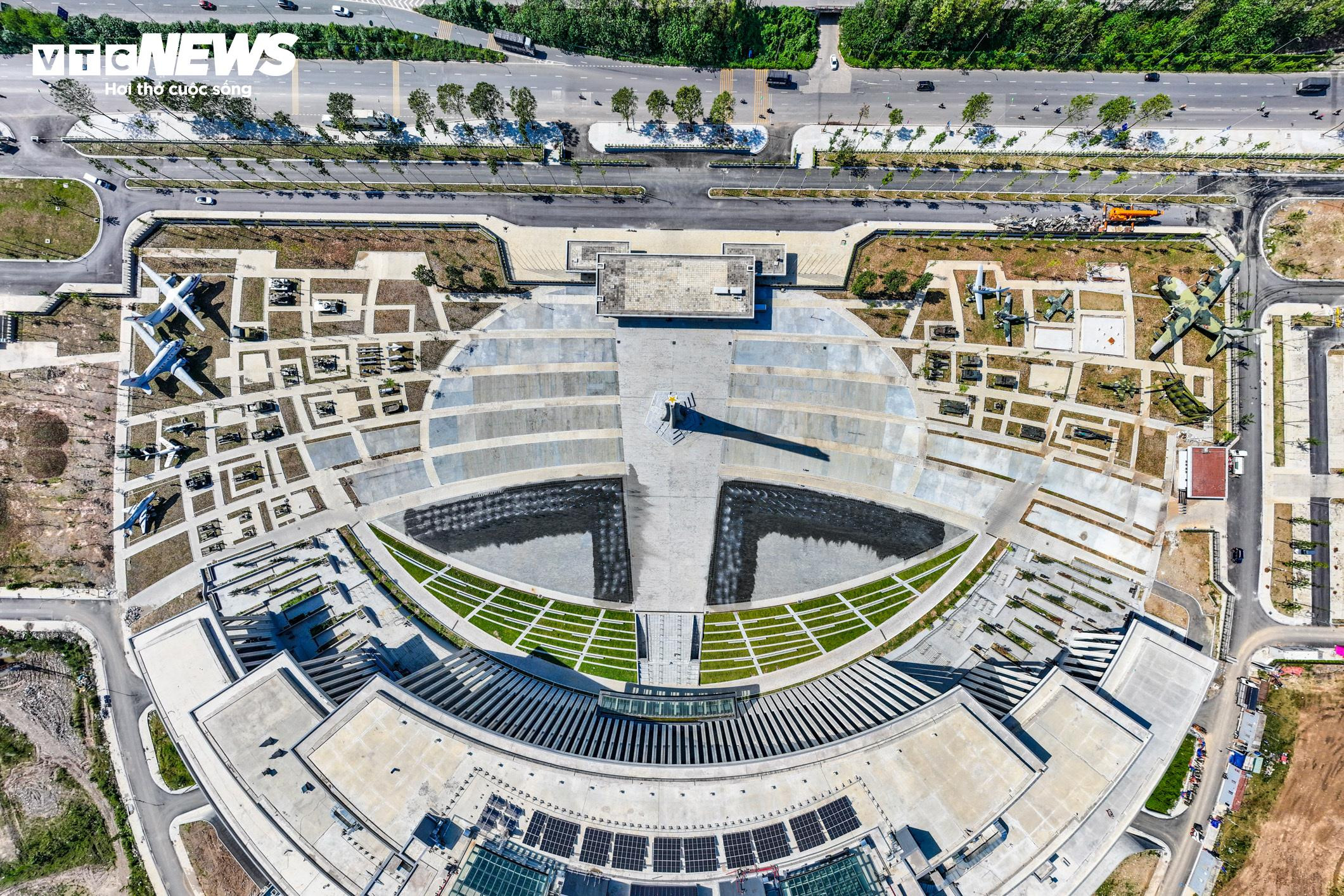 Dàn khí tài độc nhất vô nhị trưng bày tại Bảo tàng Lịch sử Quân sự Việt Nam - 2