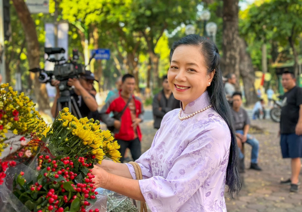 Sao Việt 4/11: Hồ Ngọc Hà tình tứ bên ông xã, Trường Giang khoe tổ ấm hạnh phúc - 7