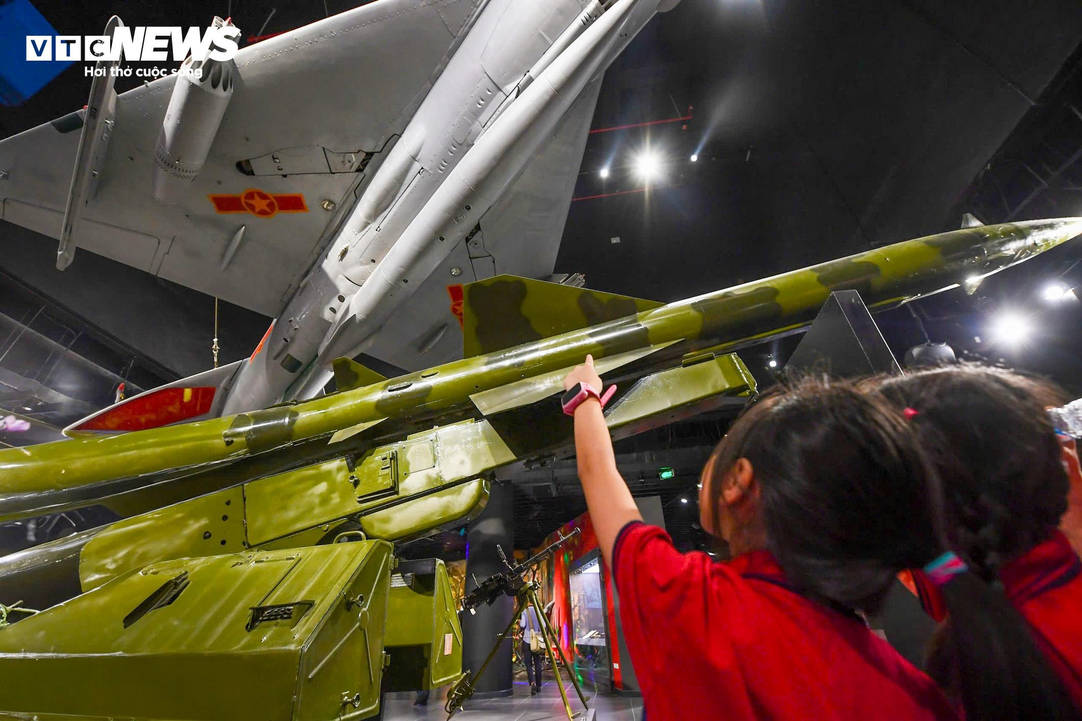 Dàn khí tài độc nhất vô nhị trưng bày tại Bảo tàng Lịch sử Quân sự Việt Nam - 18