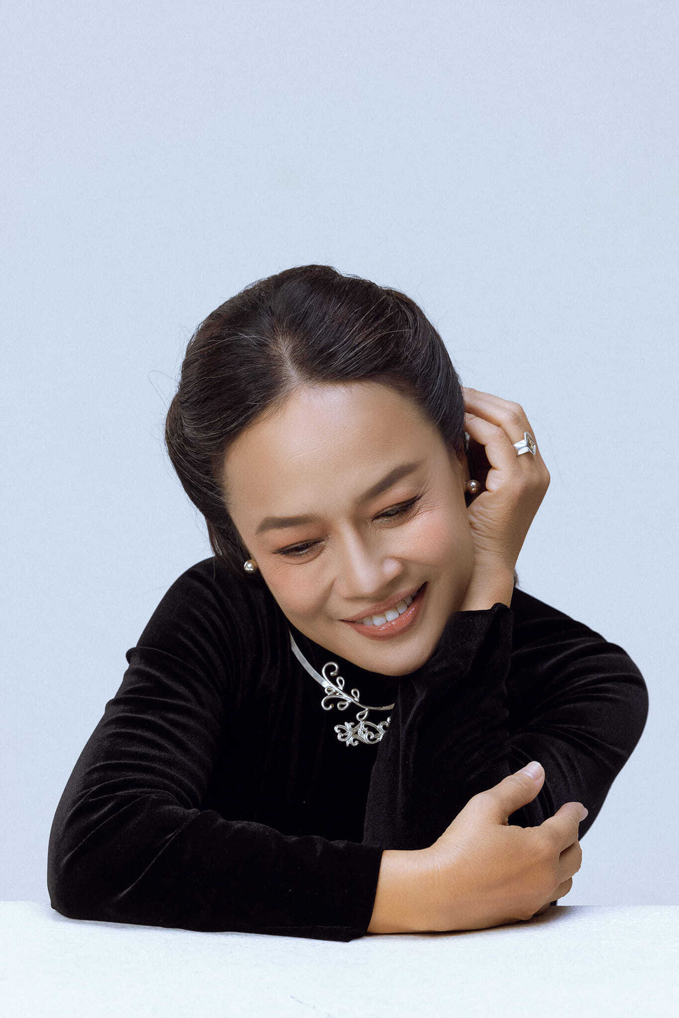 Sao Việt 5/11: Tấn Minh kỷ niệm 20 năm kết hôn, Khánh Vân chụp ảnh cưới gợi cảm - 20