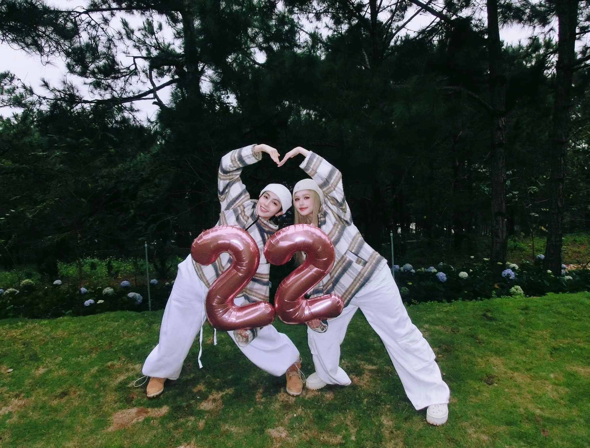 Sao Việt 5/11: Tấn Minh kỷ niệm 20 năm kết hôn, Khánh Vân chụp ảnh cưới gợi cảm - 21