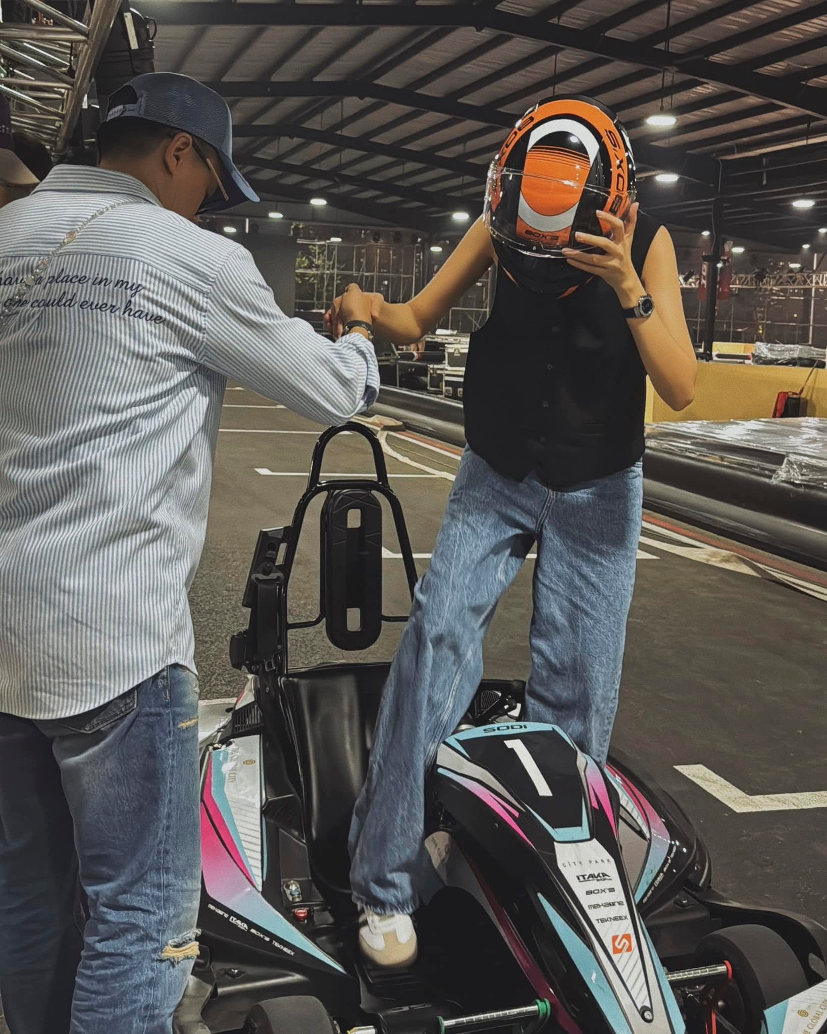 Sao Việt 8/11: Trường Giang khoe con trai, Thanh Hằng 'dính như sam' bên chồng - 3