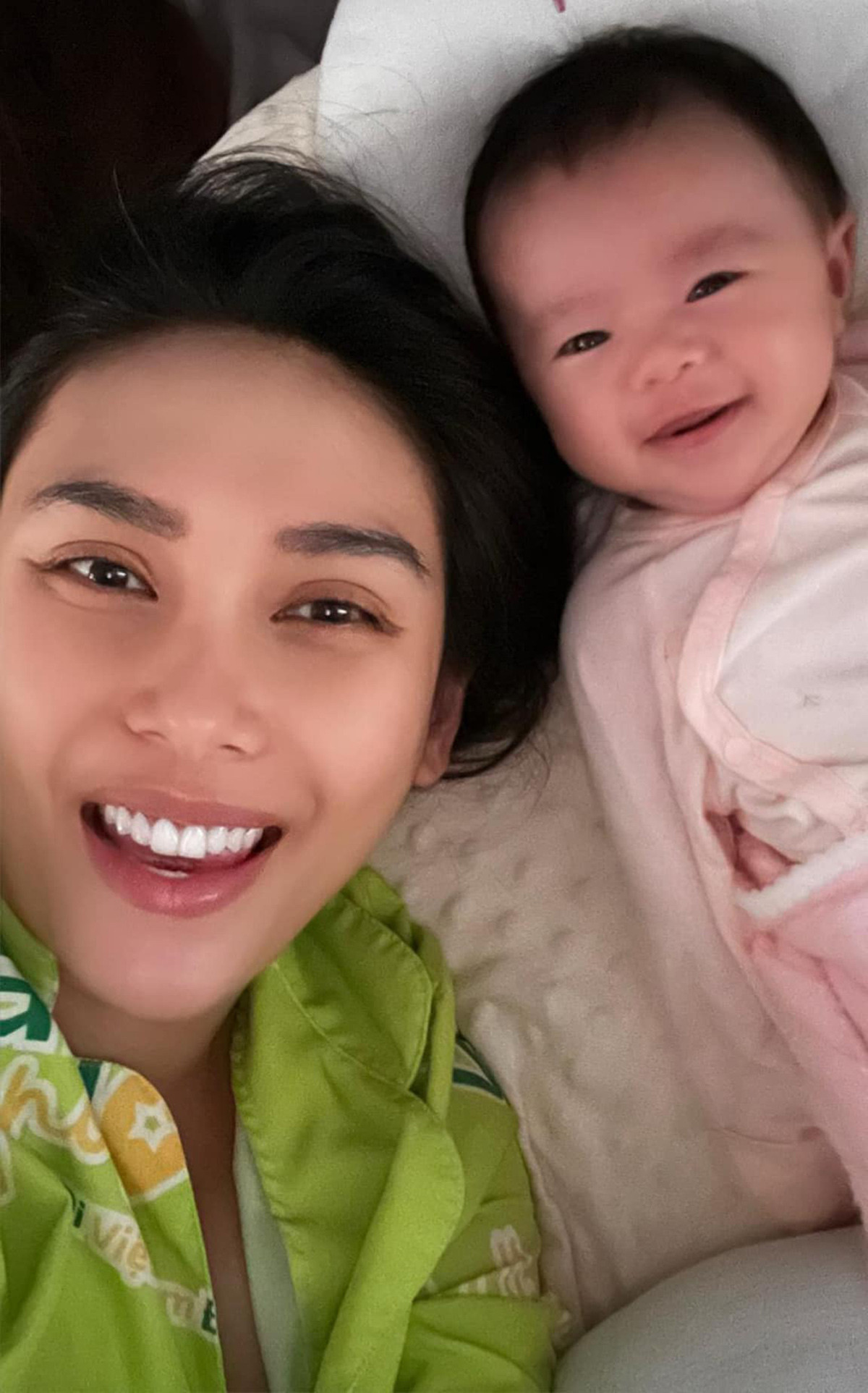 Sao Việt 8/11: Trường Giang khoe con trai, Thanh Hằng 'dính như sam' bên chồng - 16