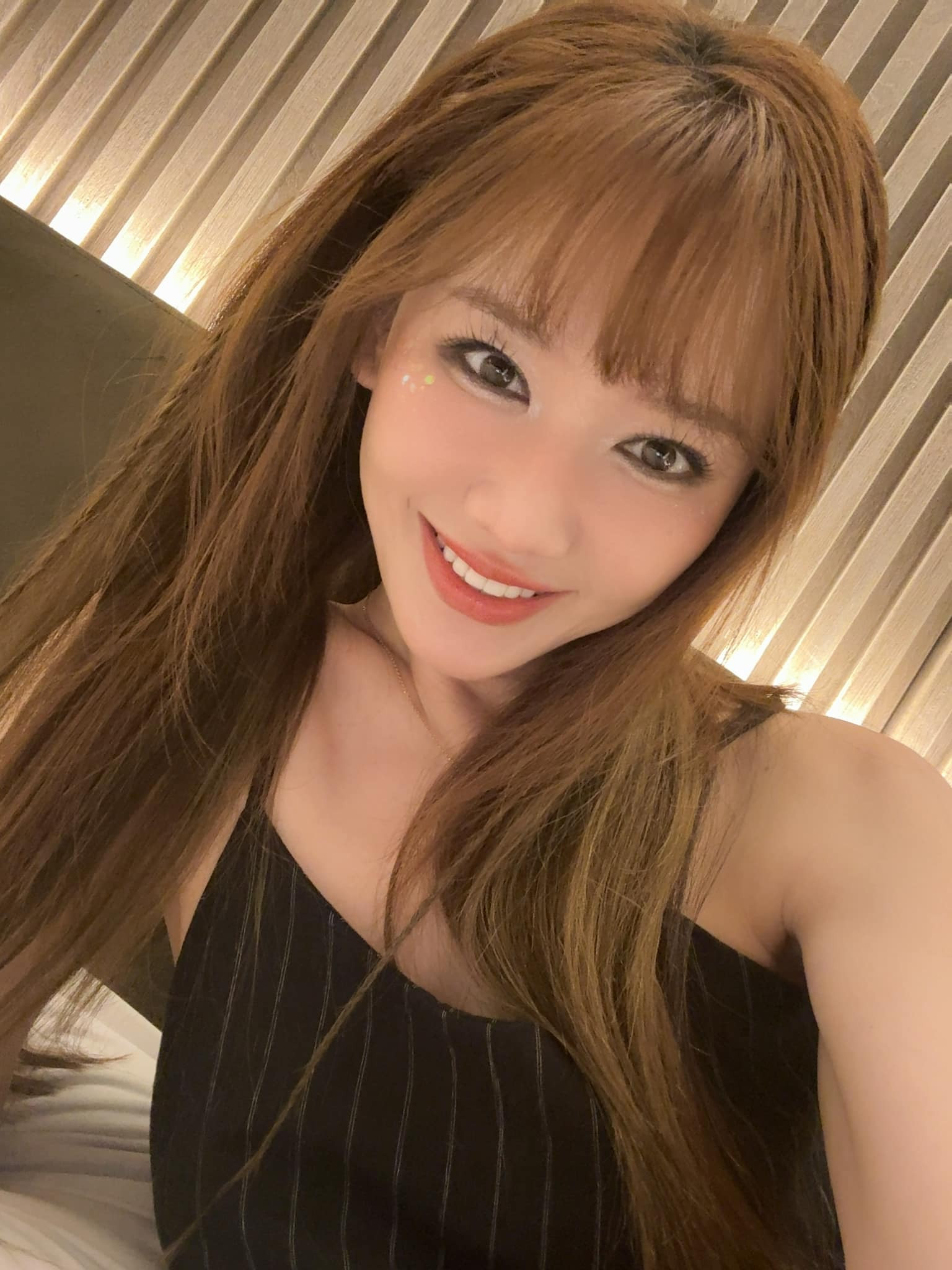 Sao Việt 11/11: Đông Nhi kỷ niệm 5 năm cưới, Tuấn Hưng nịnh vợ đầy ngọt ngào - 12