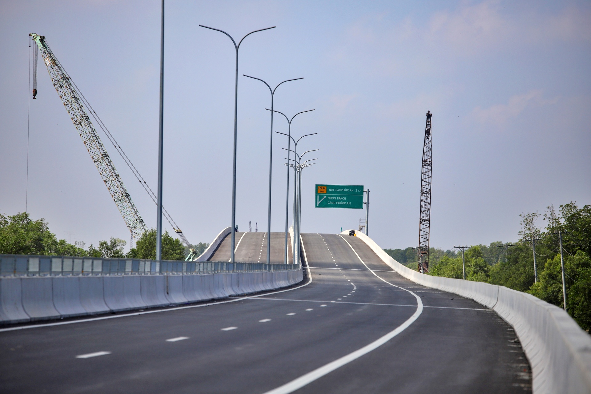 Cận cảnh các tuyến đường kết nối TP.HCM với Bà Rịa - Vũng Tàu trước sáp nhập - 11