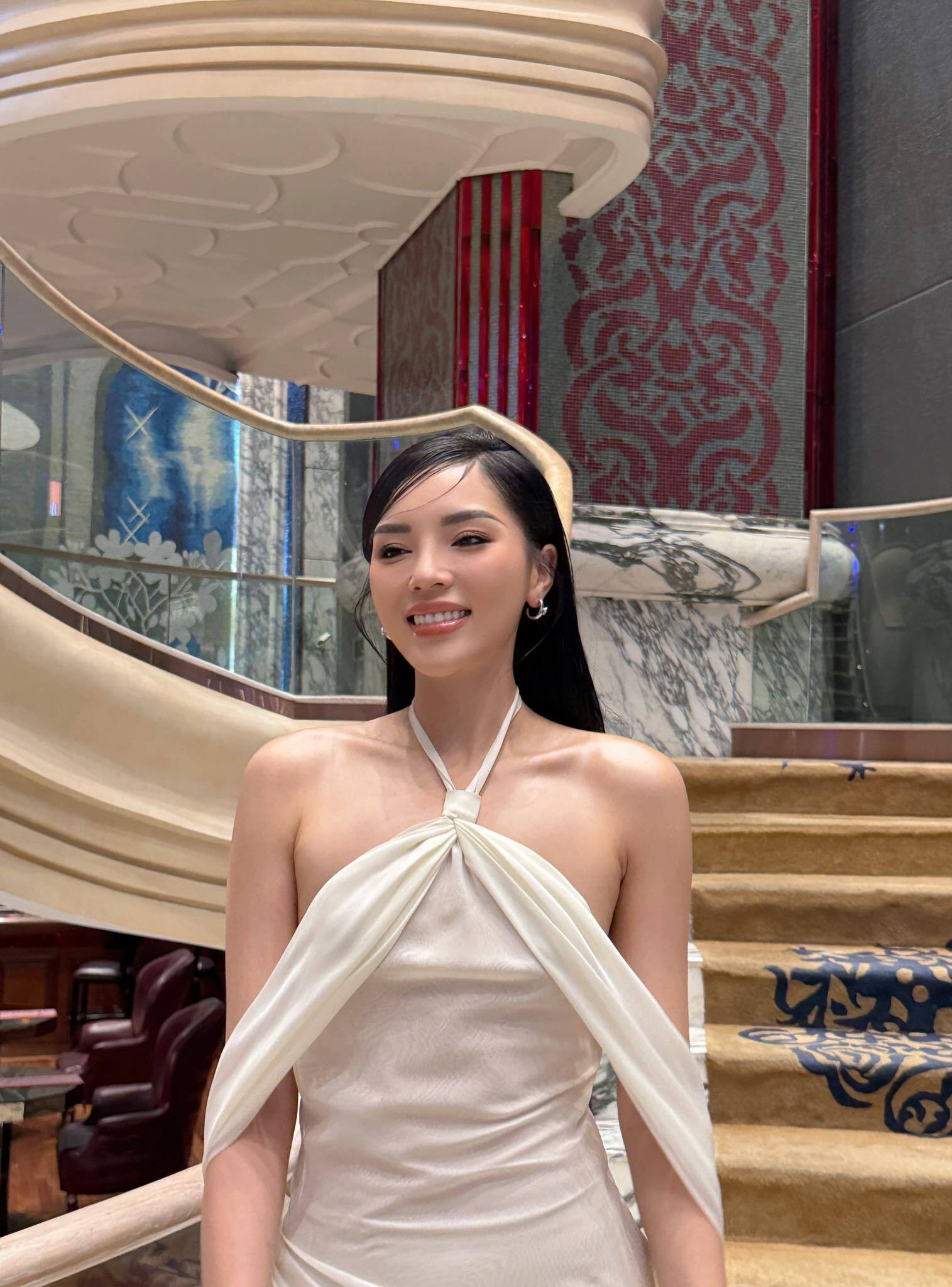 Sao Việt 25/11: Thúy Hạnh diện bikini gợi cảm, Hà Tăng đi du lịch cùng chồng con - 13