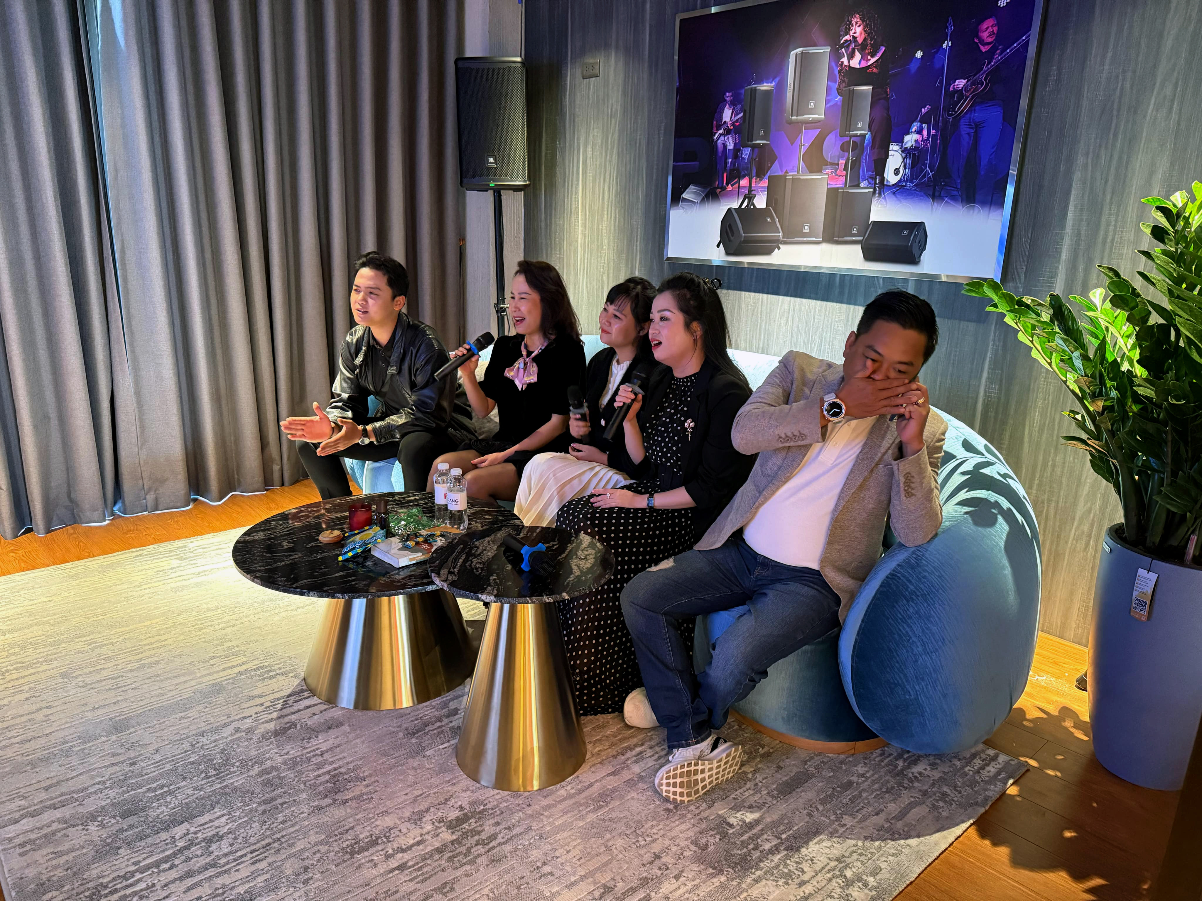 Không gian trải nghiệm cho dân chơi âm thanh ở Hà Nội - 11