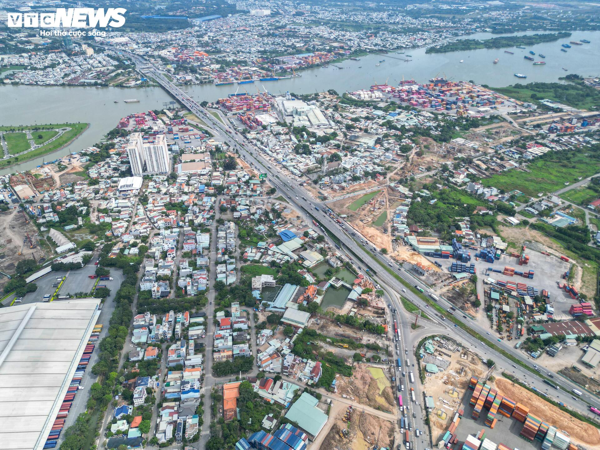 Cận cảnh thi công nút giao lớn nhất Vành đai 3 TP.HCM - 1