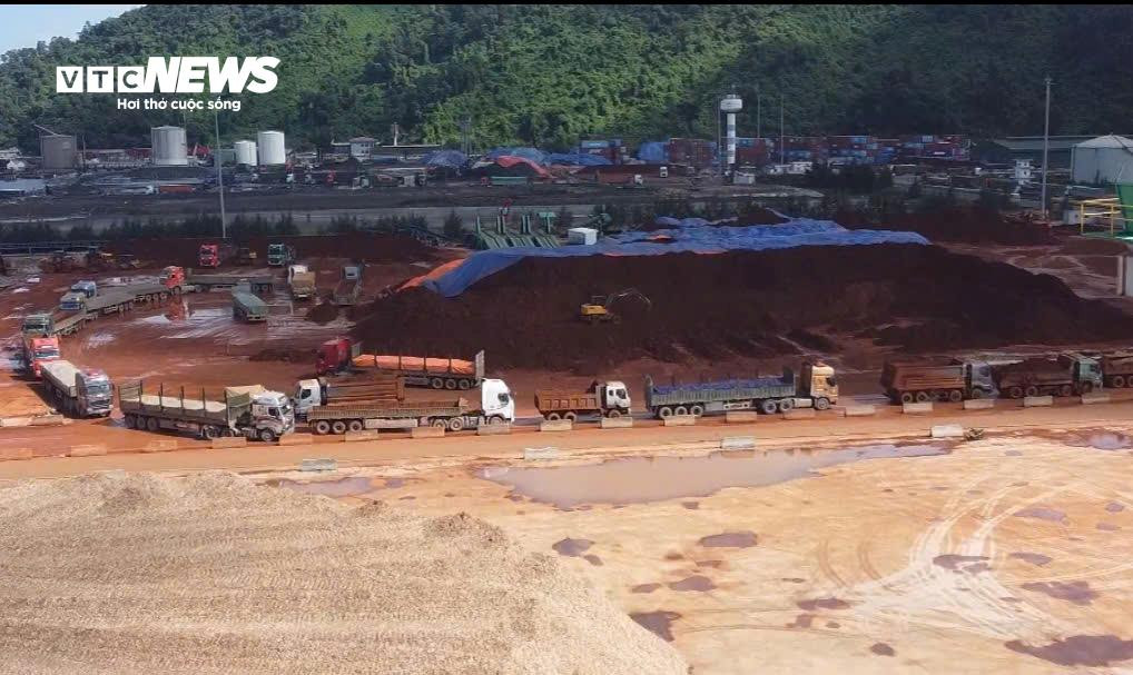 Doanh nghiệp xả thải làm nước biển đổi màu ở Huế có những sai phạm gì? - 1