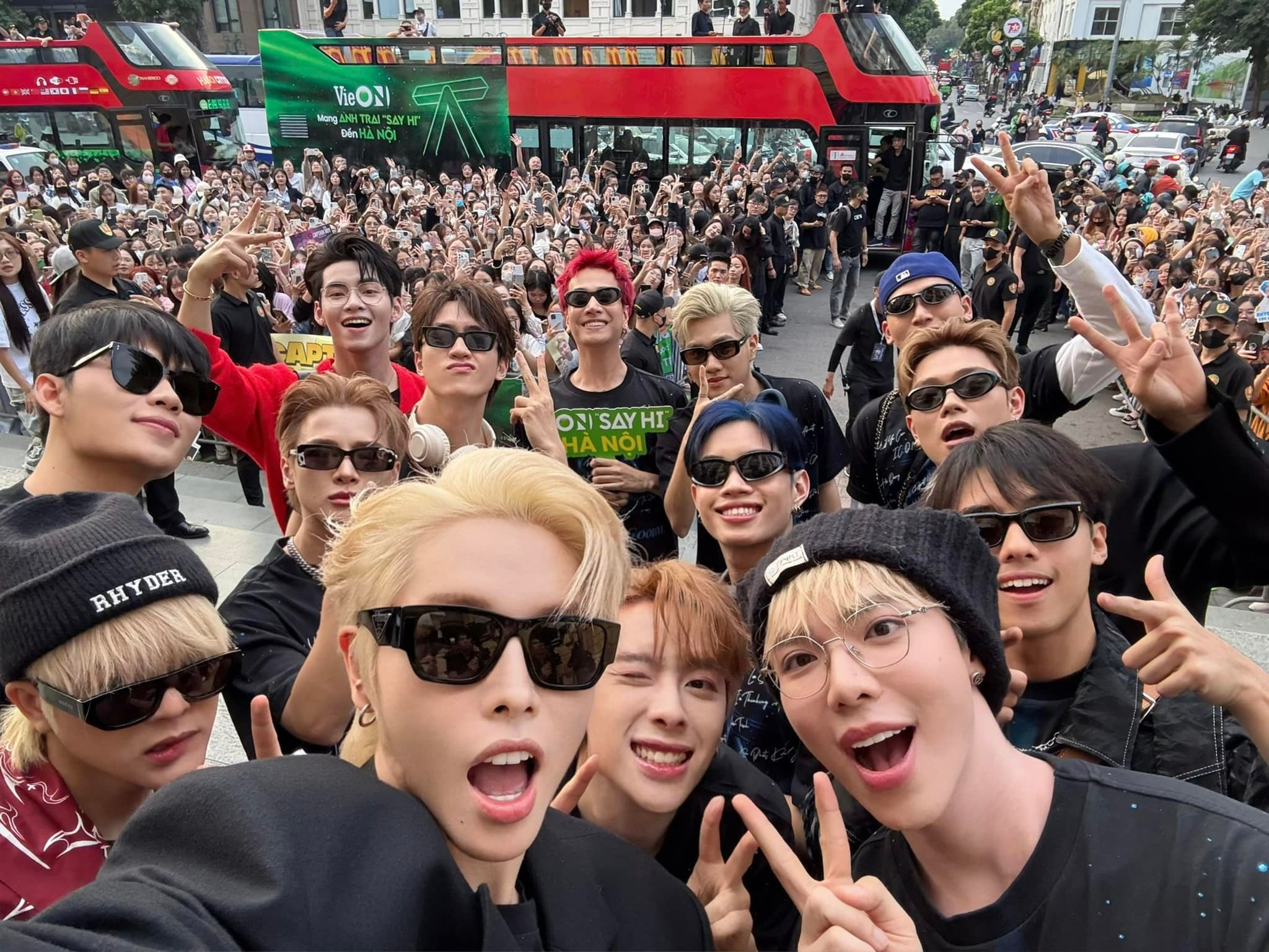 Sao Việt 5/12: Quyền Linh đu trend 'đám giỗ bên cồn', Quế Anh kỷ niệm đăng quang - 20