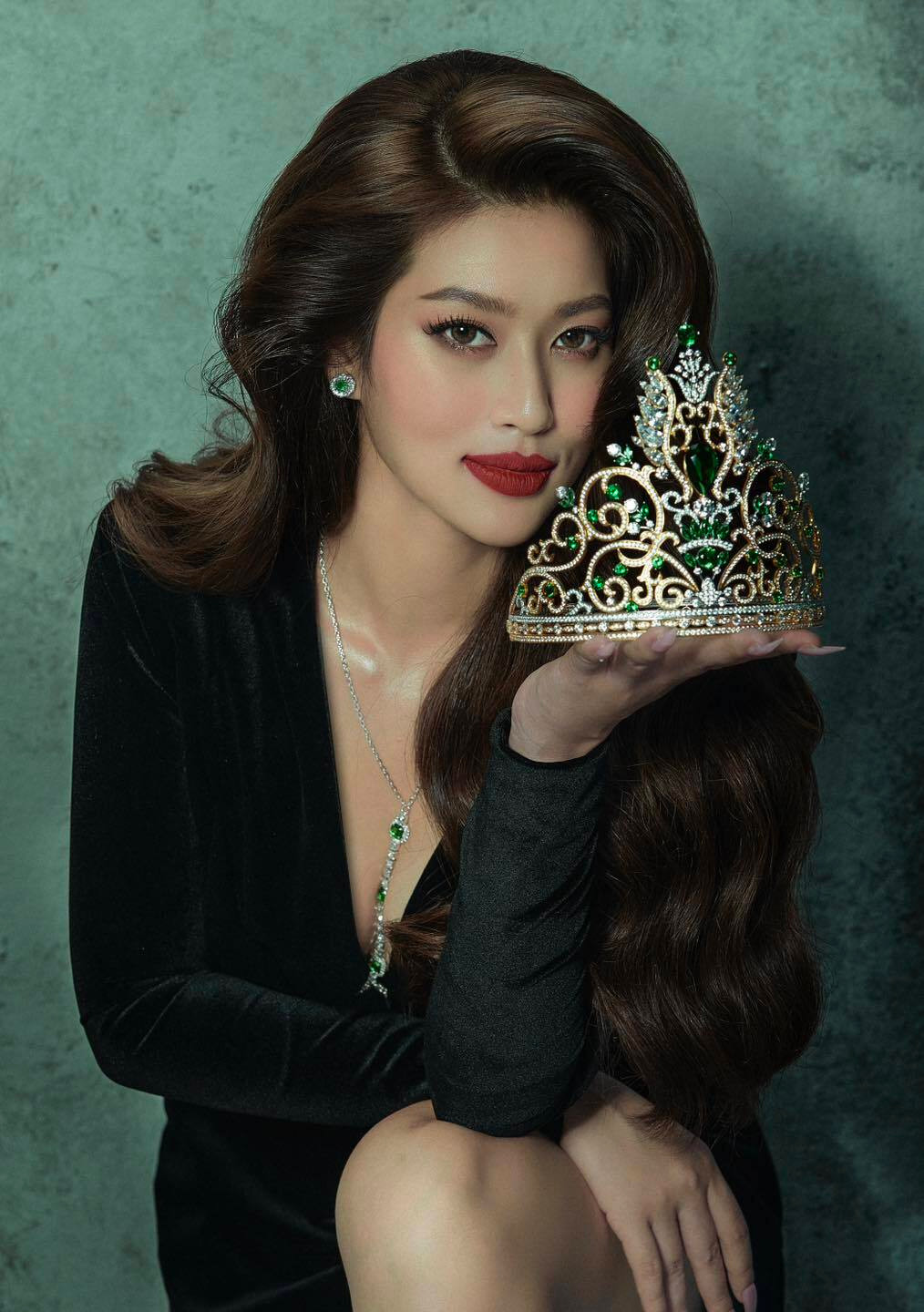 Thiên Ân được nhiều hơn mất sau khi trở thành Hoa hậu.