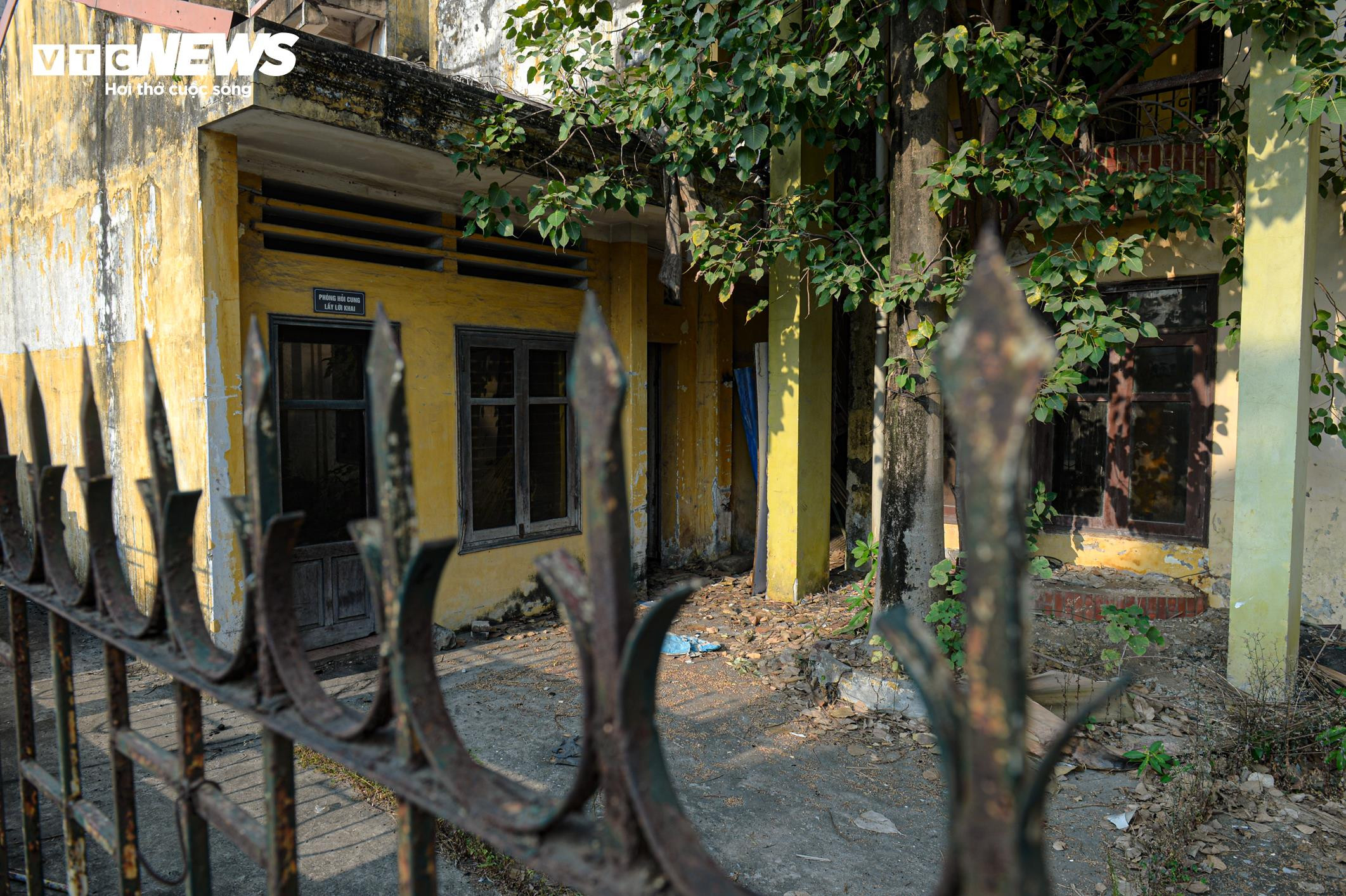 Loạt trụ sở công 'phơi nắng, nằm sương' vừa bị Chủ tịch Hà Nội yêu cầu kiểm tra - 4