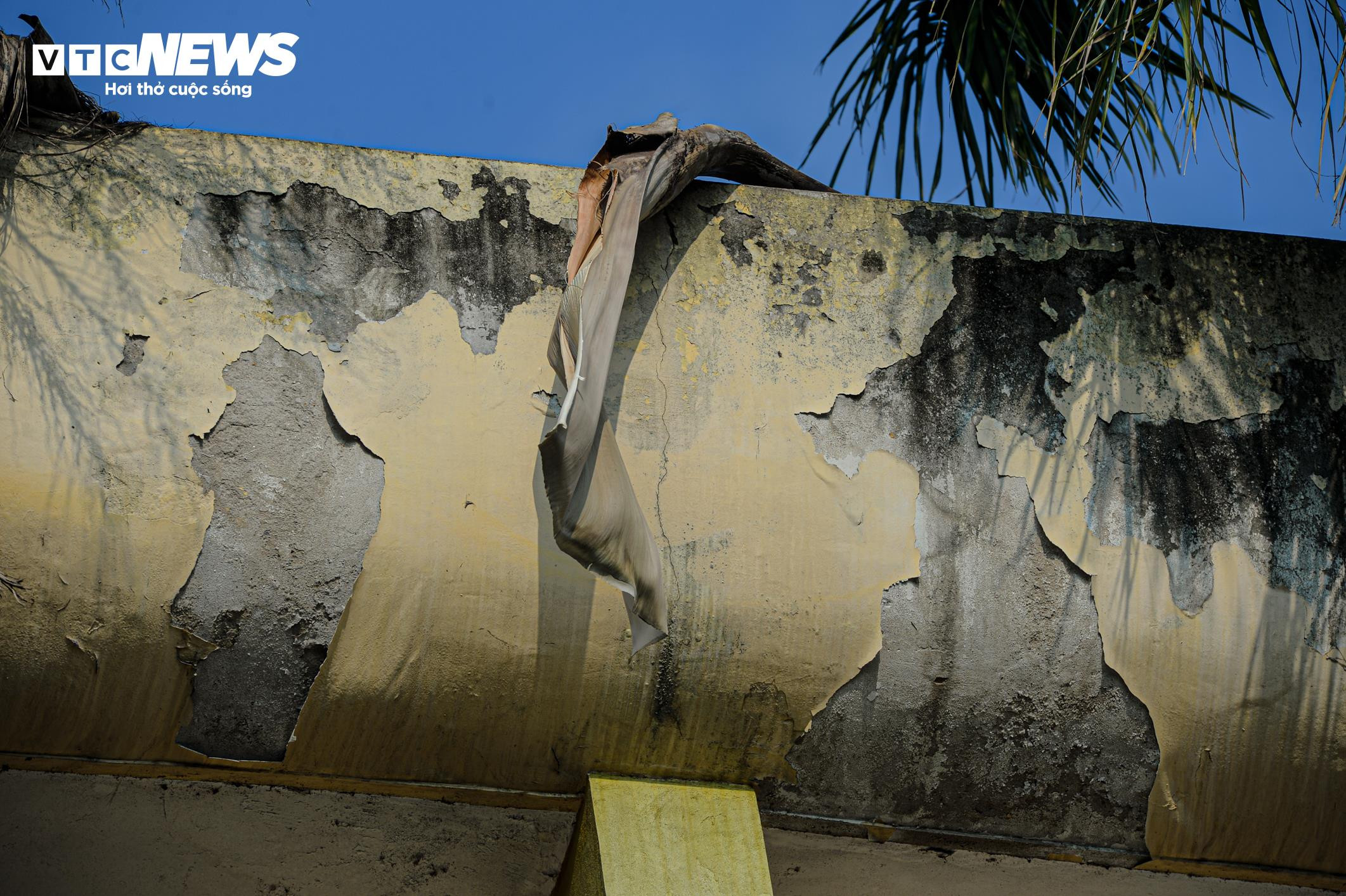 Loạt trụ sở công 'phơi nắng, nằm sương' vừa bị Chủ tịch Hà Nội yêu cầu kiểm tra - 6