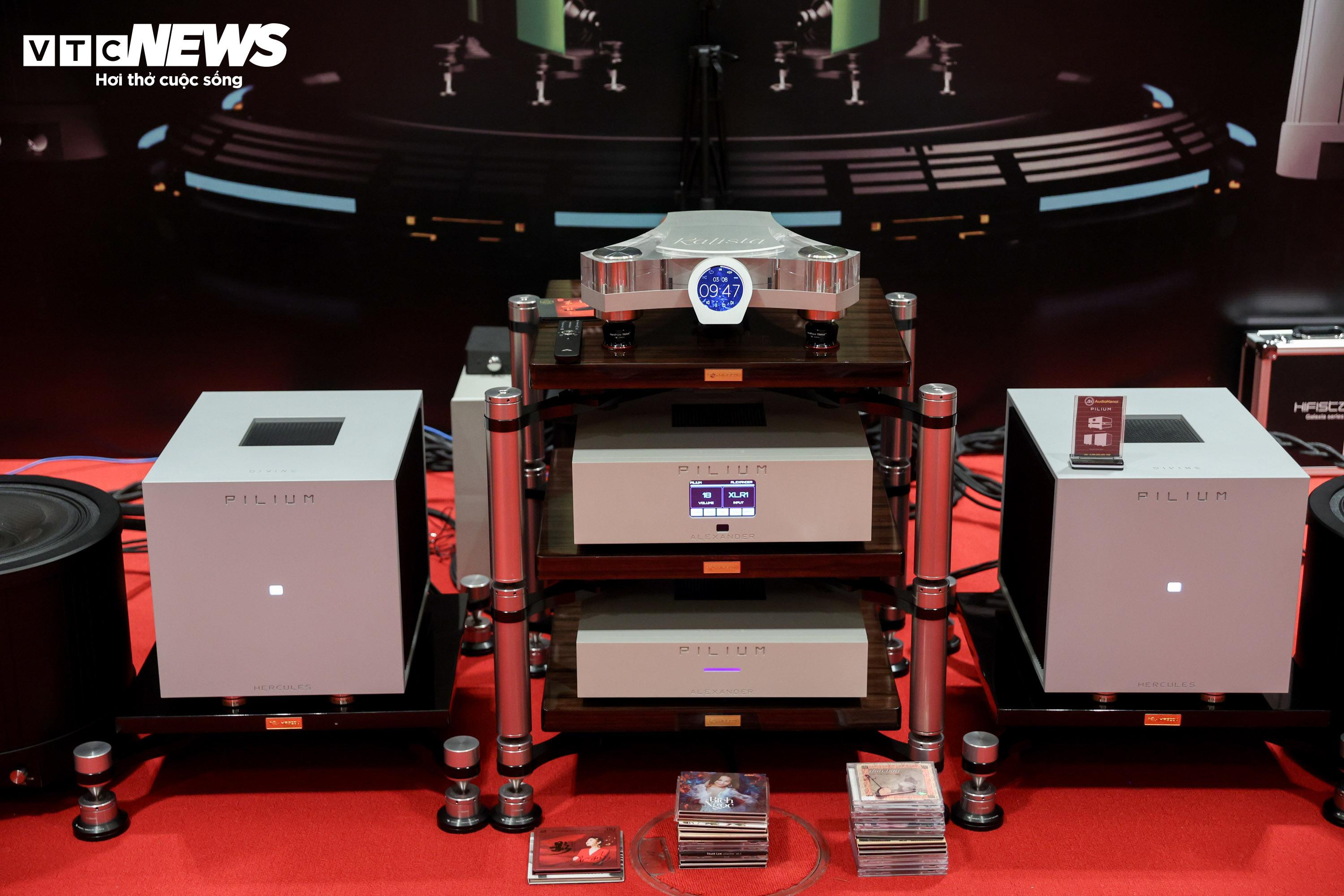 Người Hà Nội trải nghiệm hệ thống nghe nhìn giá tiền tỷ - 9