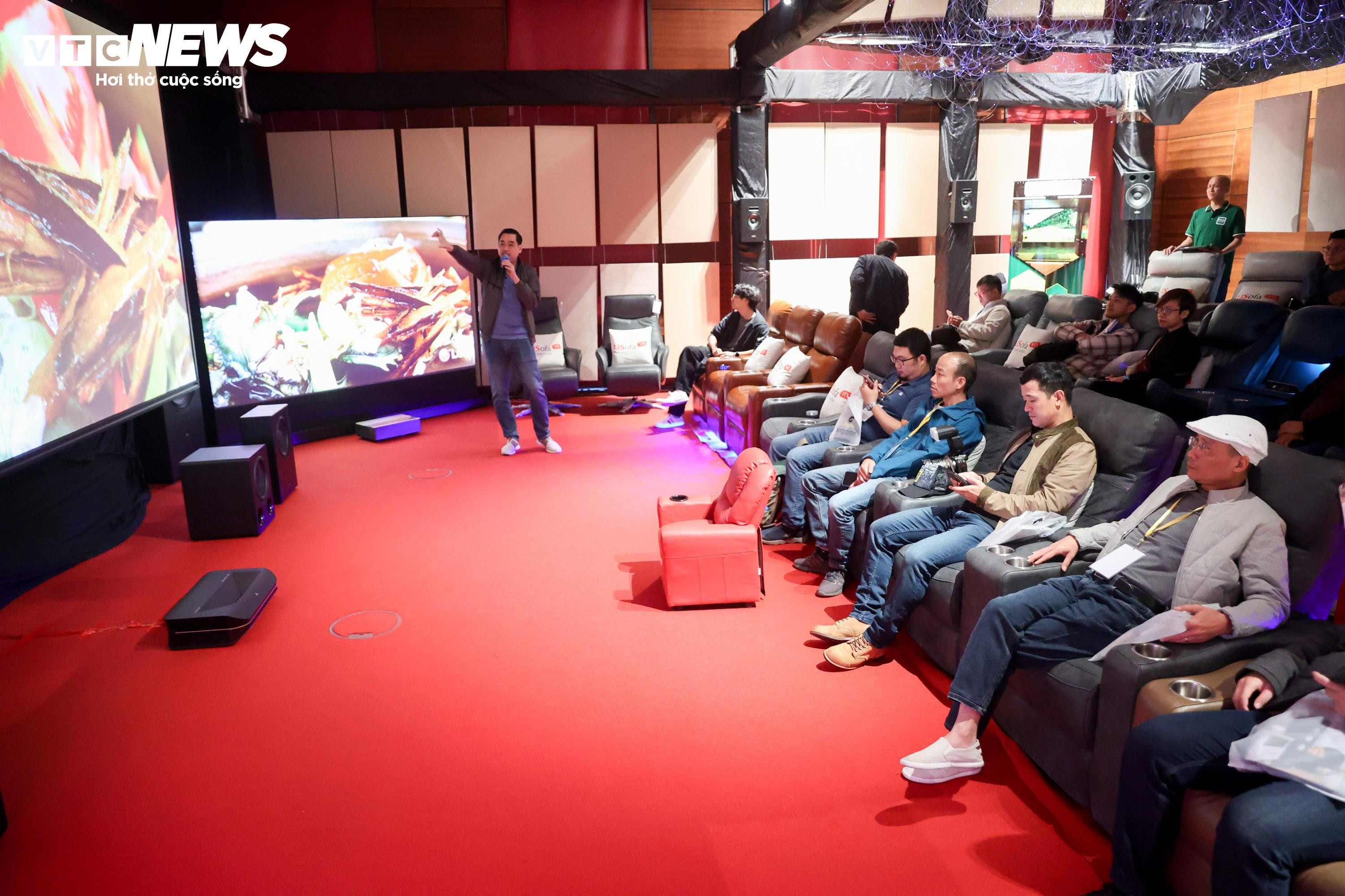 Người Hà Nội trải nghiệm hệ thống nghe nhìn giá tiền tỷ - 14