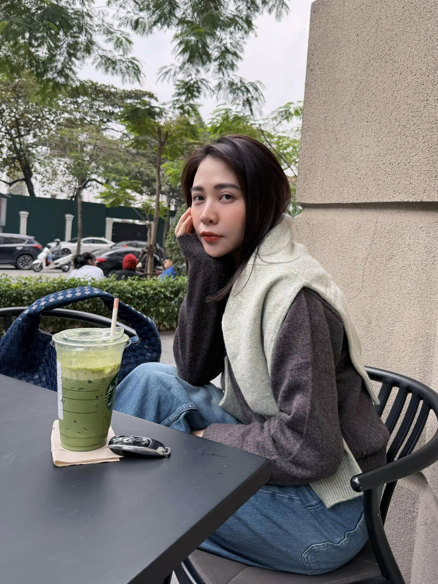 Sao Việt 18/12: Trấn Thành gặp gỡ 2 Hoa hậu nổi tiếng, Bảo Anh bình yên bên con - 18