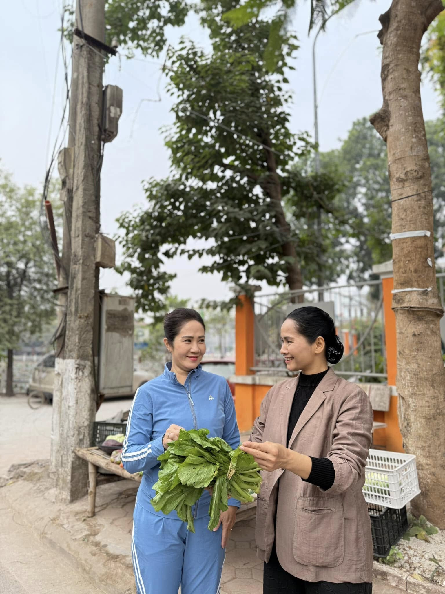 Sao Việt 27/12: Kỳ Duyên hội ngộ Đặng Thu Thảo, Diễm My 9x khoe bụng bầu - 11