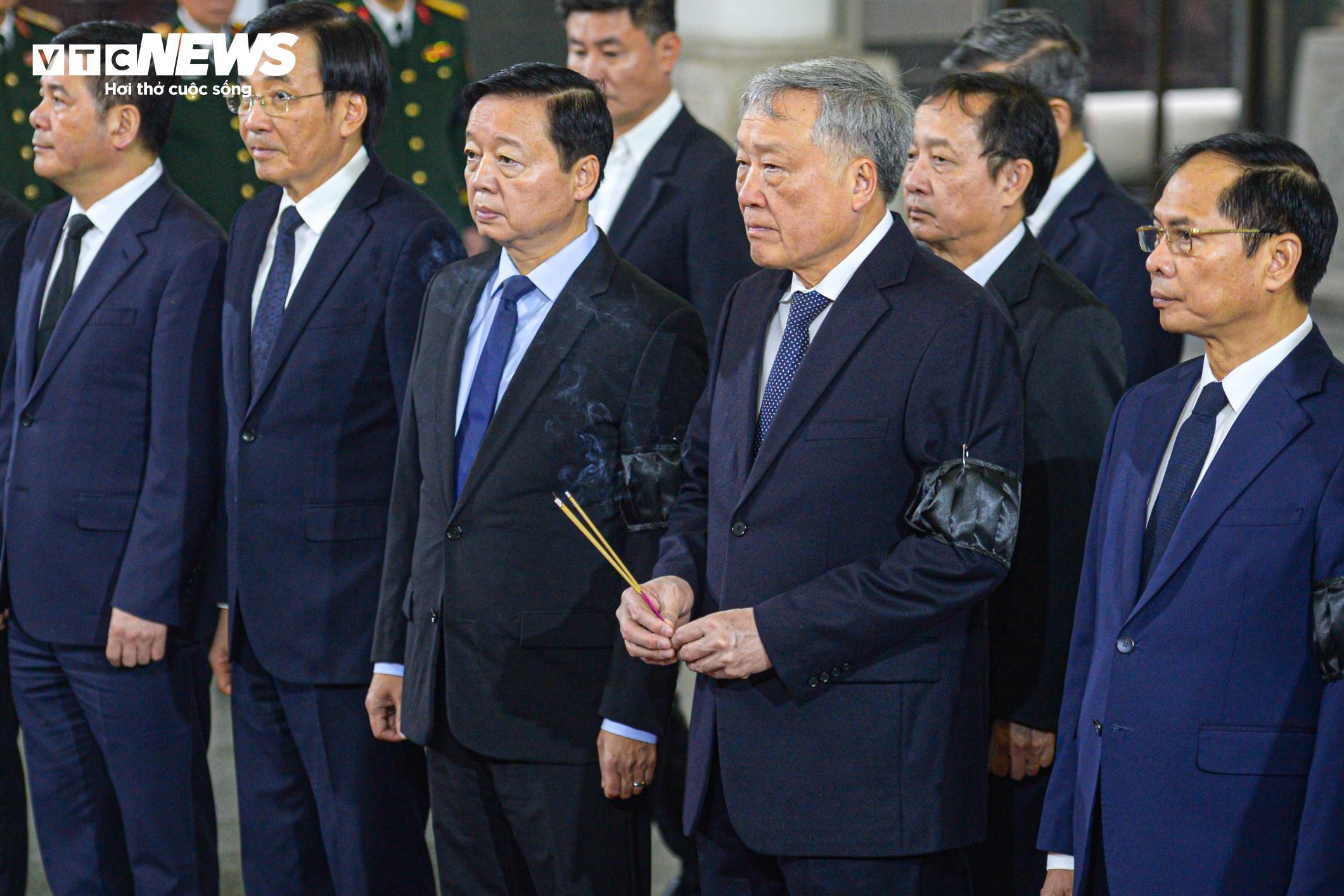 Cử hành trọng thể lễ tang Đại tướng Nguyễn Quyết - 14