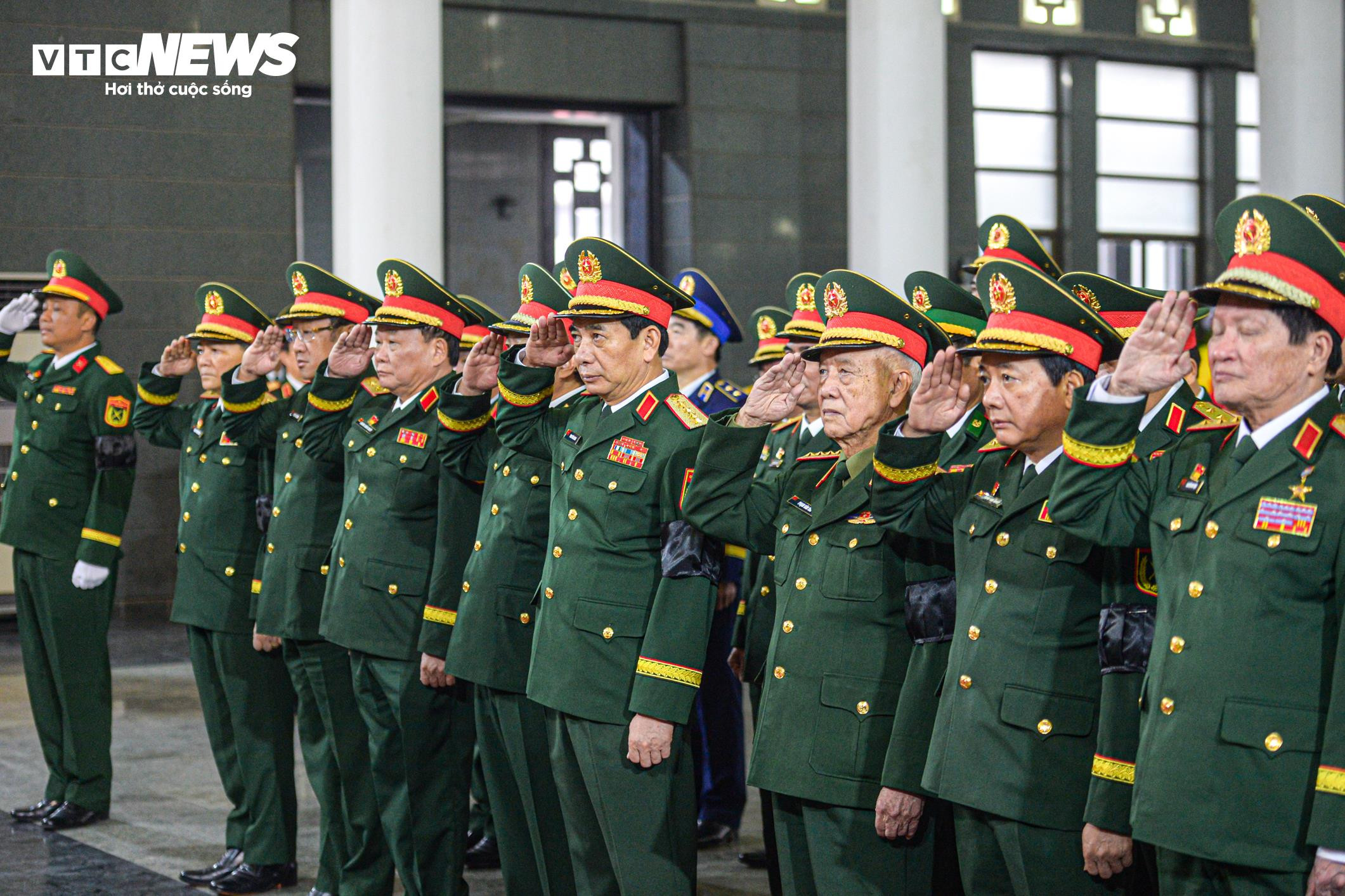 Cử hành trọng thể lễ tang Đại tướng Nguyễn Quyết - 18