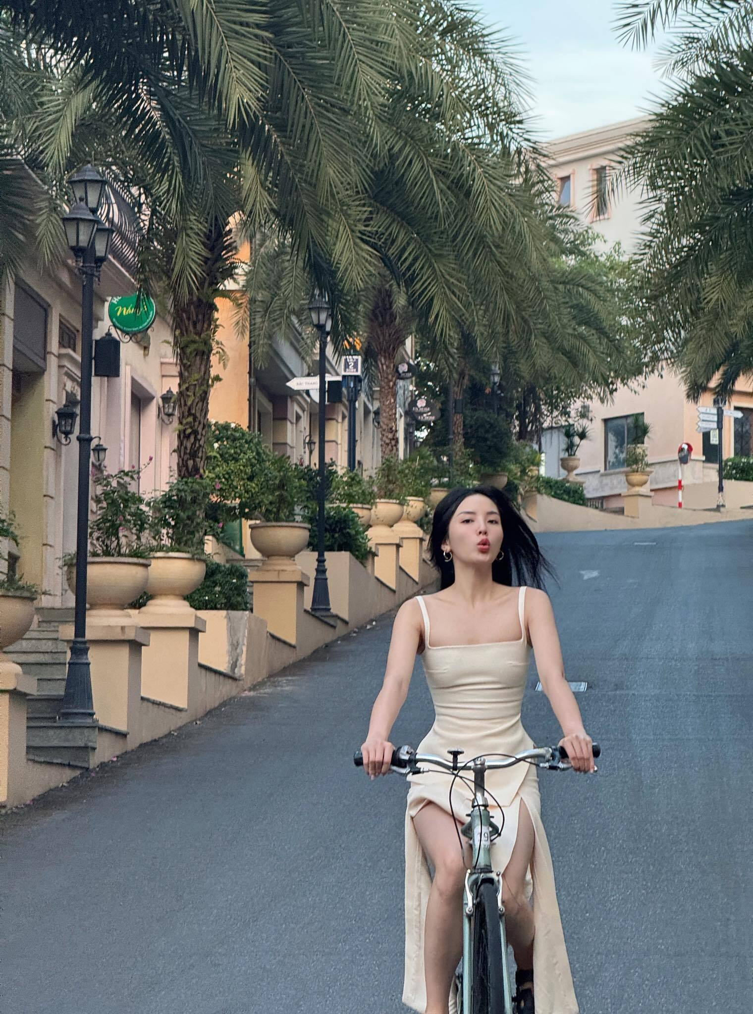 Sao Việt 10/1: Hương Tươi khoe con trai, Thiều Bảo Trâm tươi tắn sau chia tay - 8