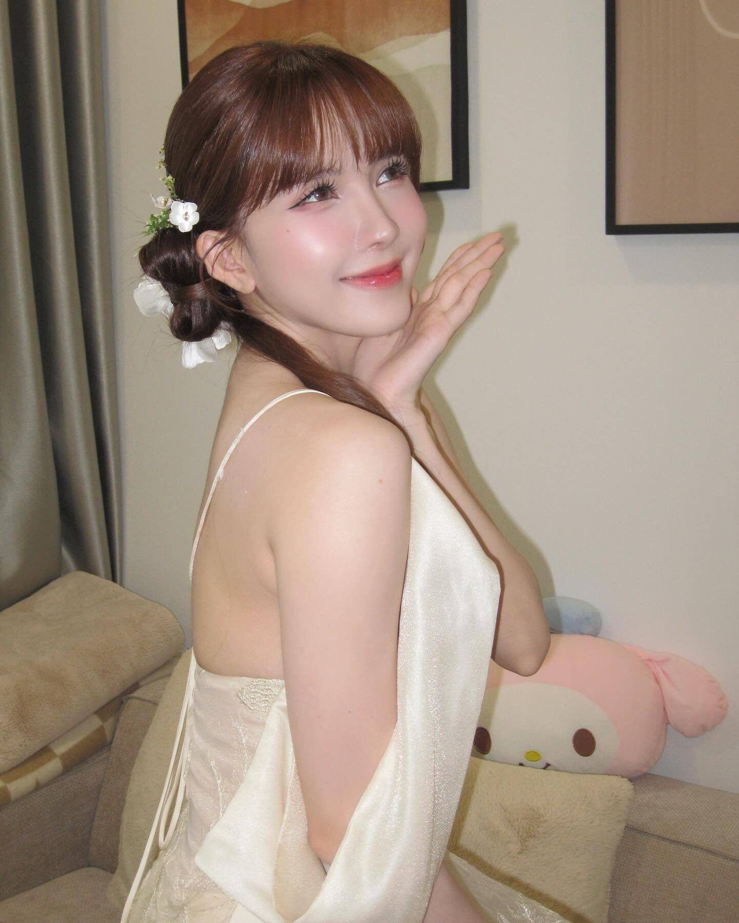 Sao Việt 10/1: Hương Tươi khoe con trai, Thiều Bảo Trâm tươi tắn sau chia tay - 5