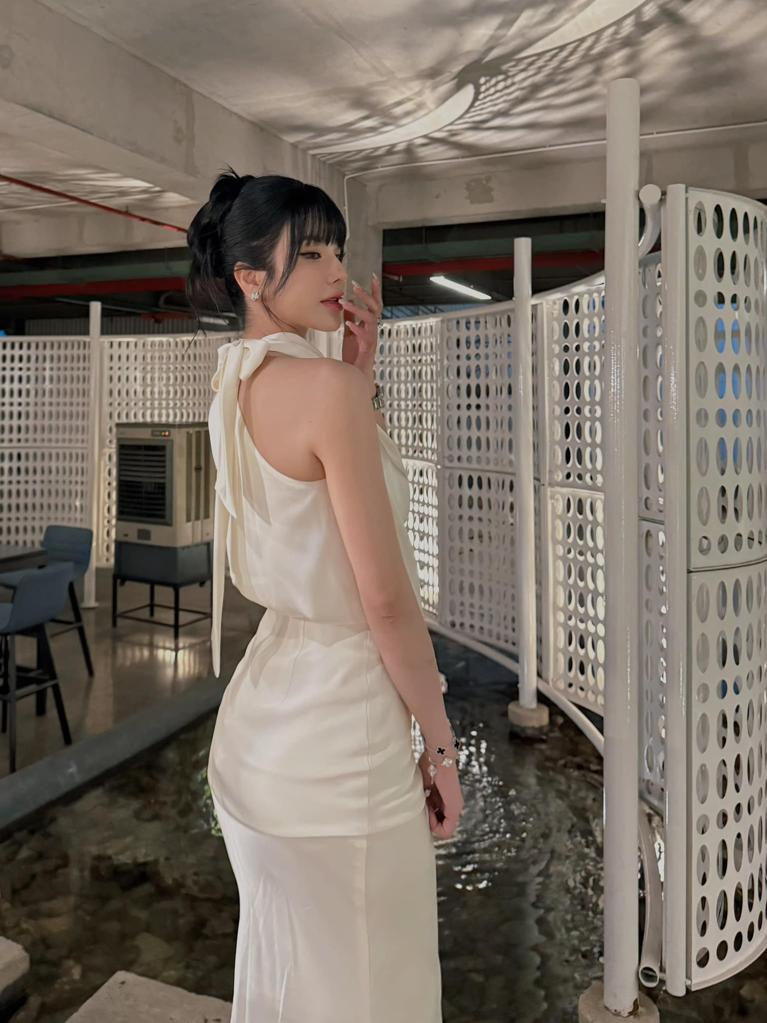 Sao Việt 19/1: Bạn gái Chí Trung tới xem Táo Quân, Công Lý tươi tắn bên vợ trẻ - 8