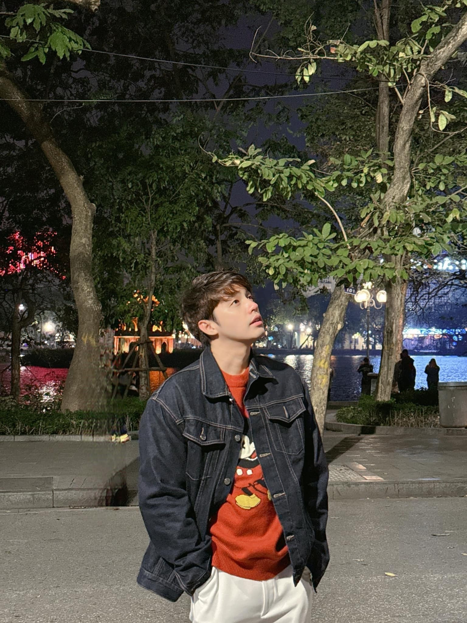 Sao Việt 19/1: Bạn gái Chí Trung tới xem Táo Quân, Công Lý tươi tắn bên vợ trẻ - 4