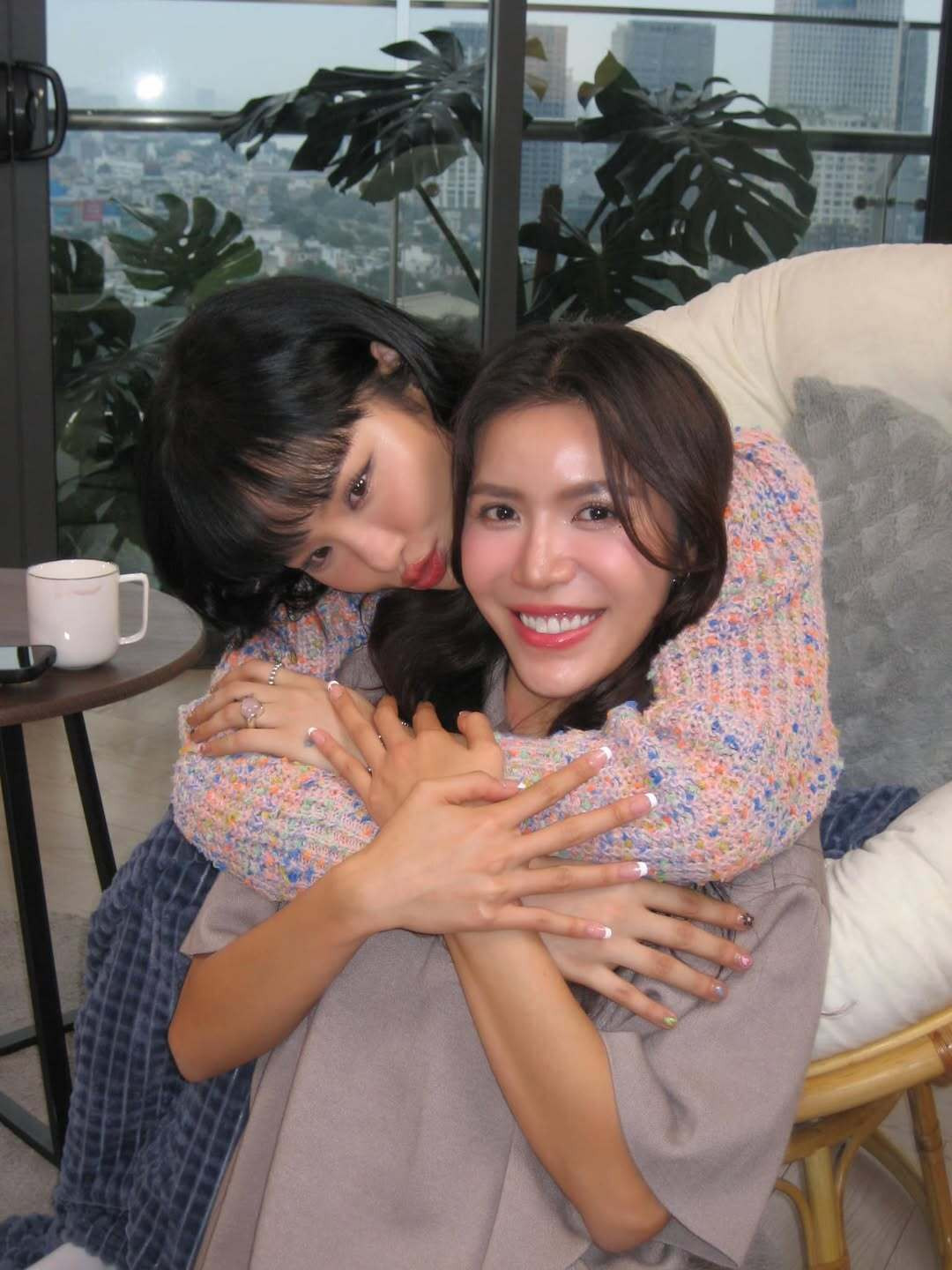 Sao Việt 19/1: Bạn gái Chí Trung tới xem Táo Quân, Công Lý tươi tắn bên vợ trẻ - 10