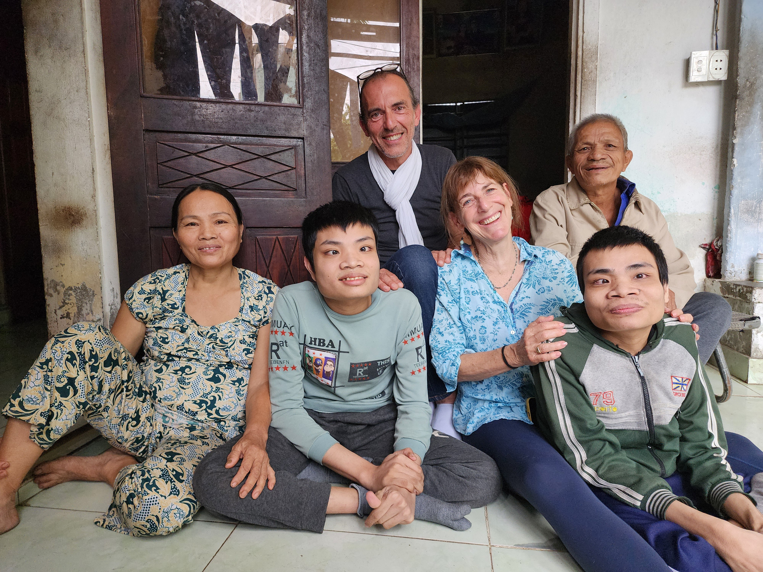 Nhà báo Mỹ Catherine Karnow: Kết nối với Việt Nam bằng tình yêu nhiếp ảnh - 6