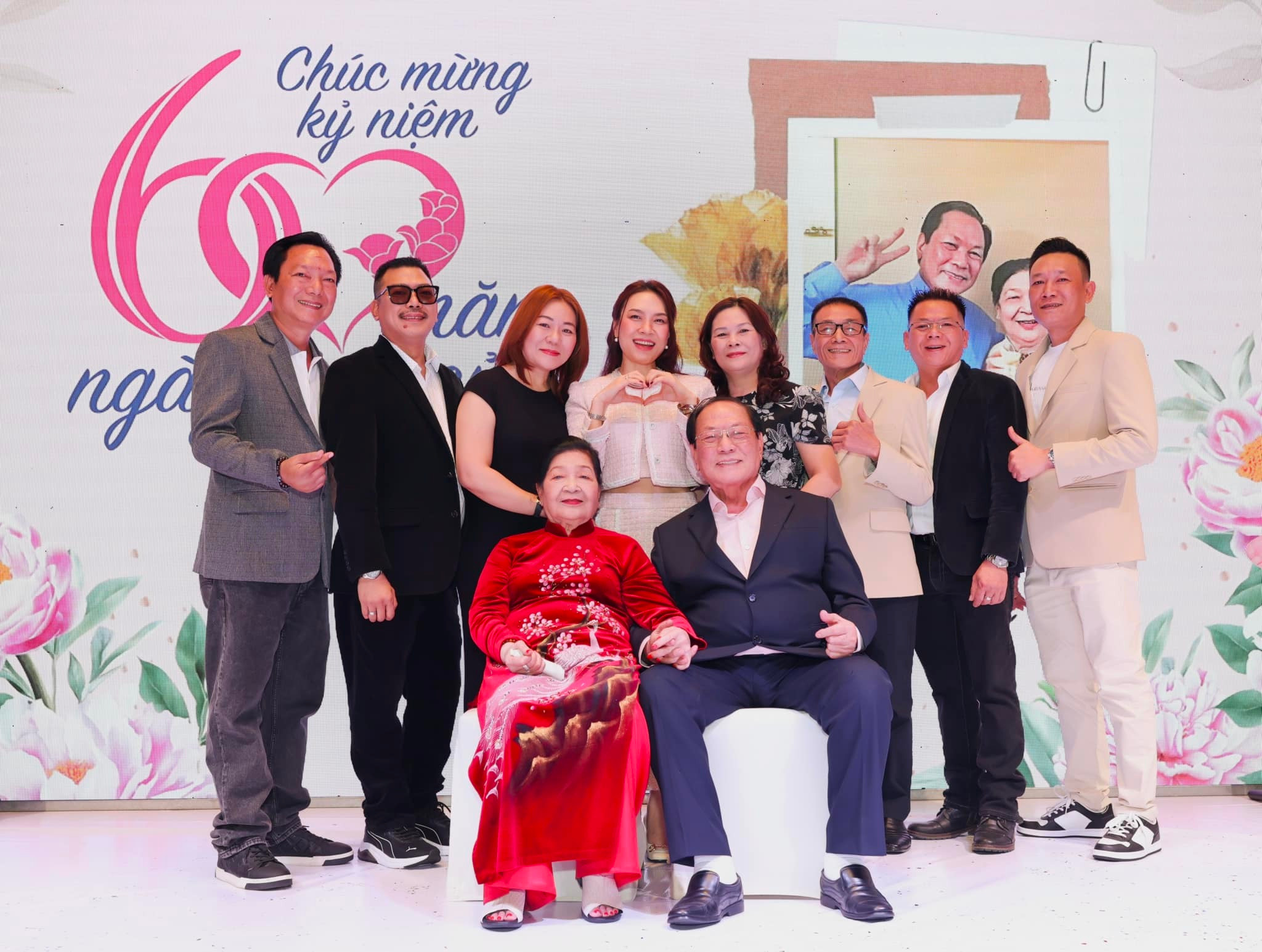 Sao Việt 24/1: Lệ Quyên rạng rỡ bên tình trẻ, Mỹ Tâm làm tiệc kỷ niệm cho bố mẹ - 2