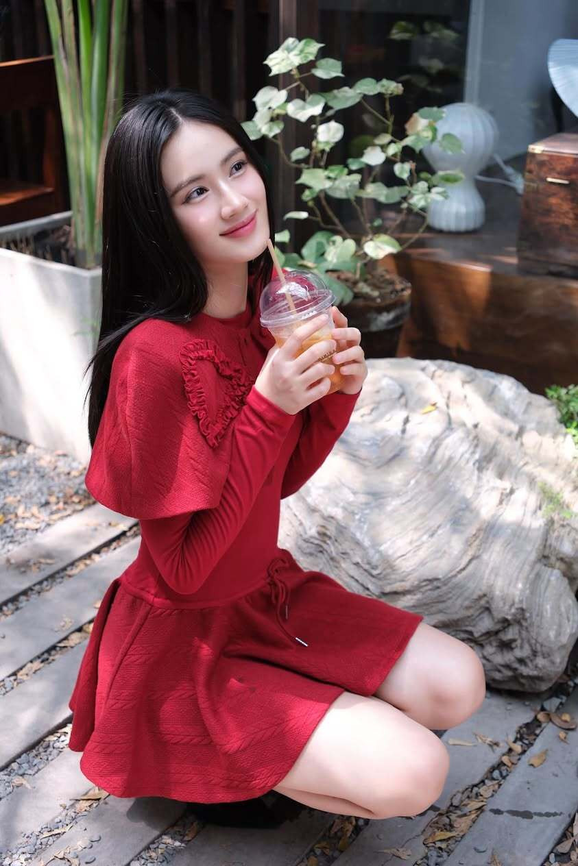 Sao Việt 2/2: Đặng Thu Thảo khoe nhà sang trọng, Hồng Đào trẻ đẹp bên 2 con gái - 15