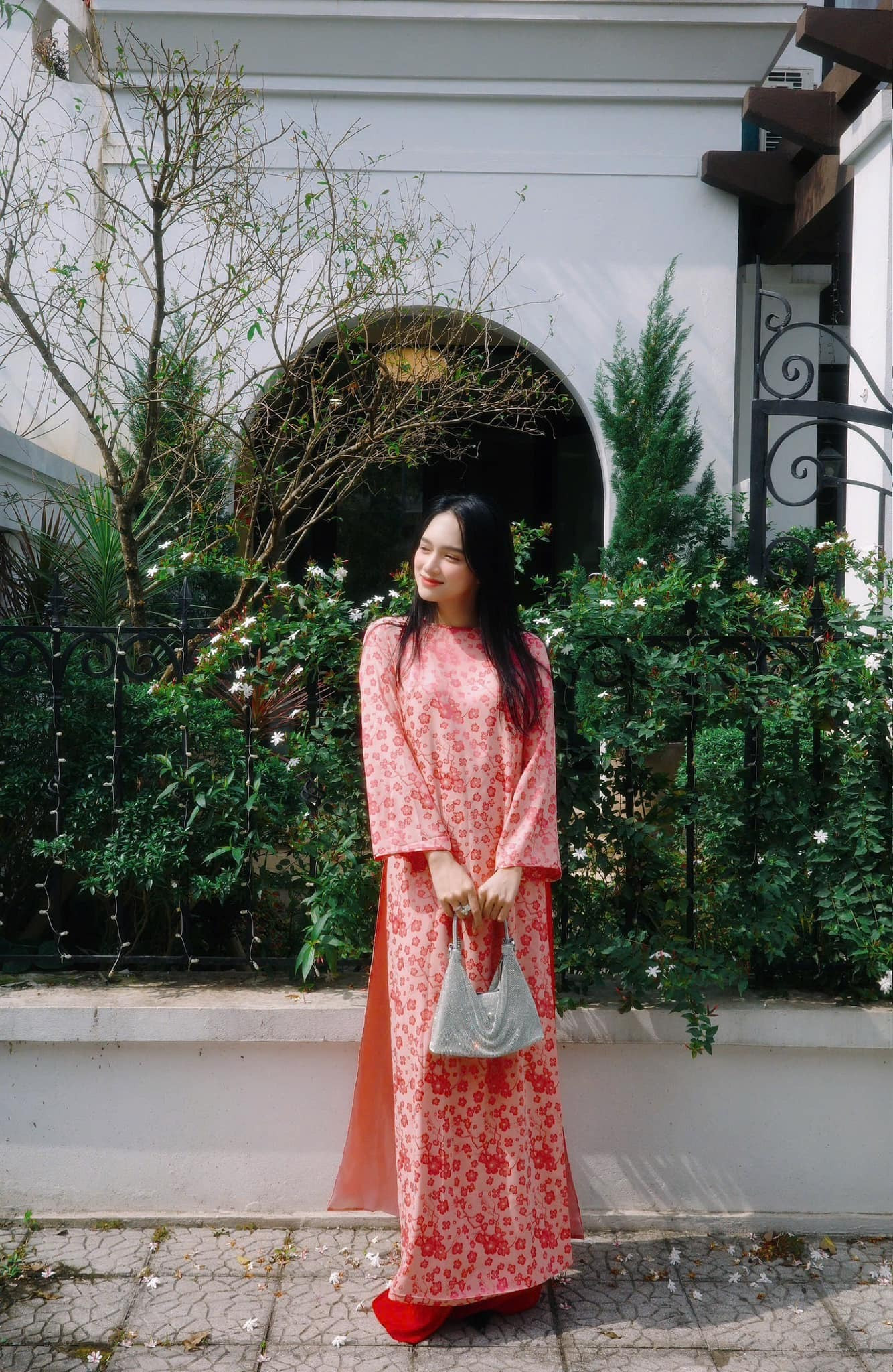 Sao Việt 2/2: Đặng Thu Thảo khoe nhà sang trọng, Hồng Đào trẻ đẹp bên 2 con gái - 17