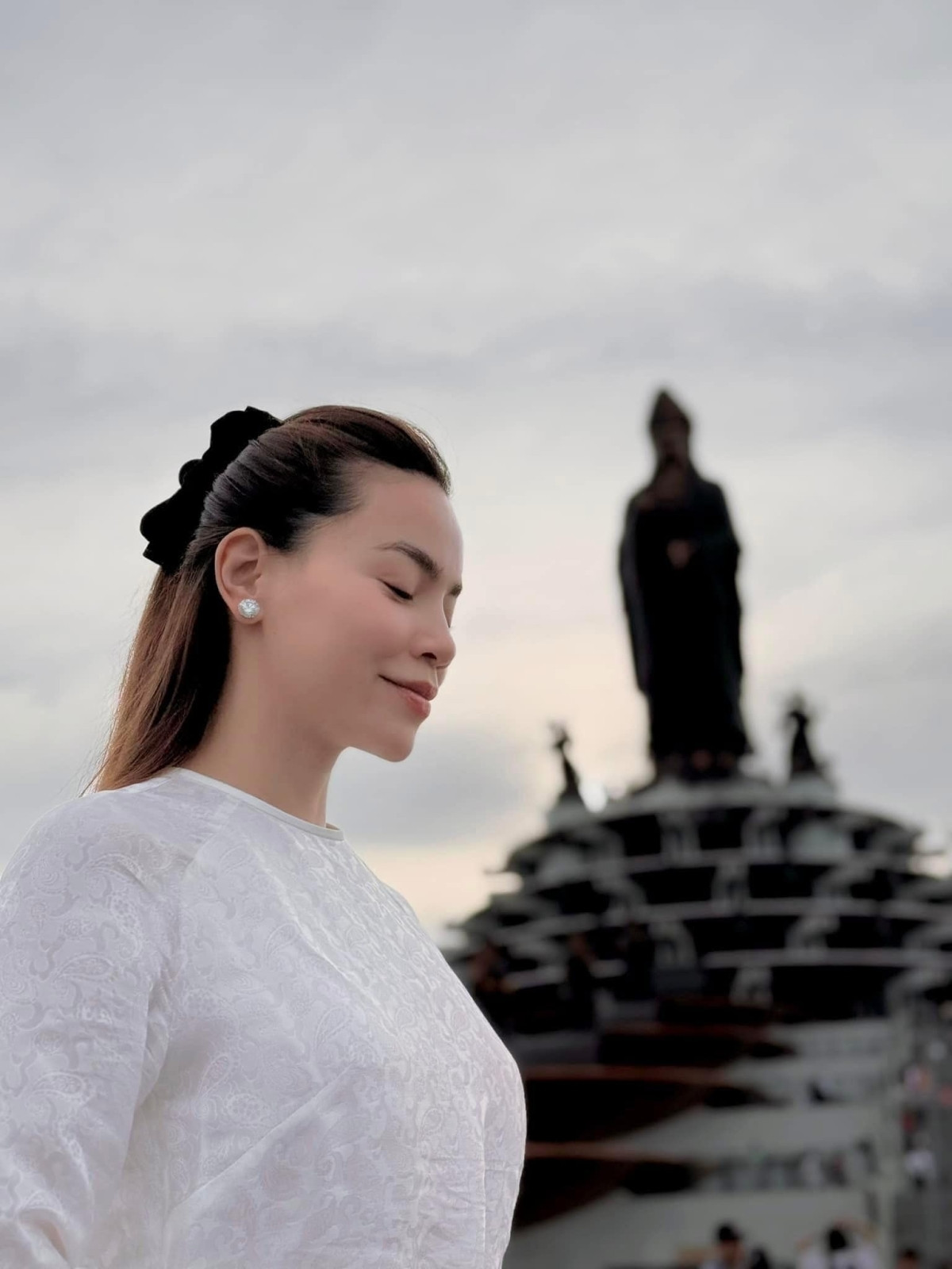 Sao Việt 3/2: Cường Đô La đăng ảnh với mẹ, vợ chồng Minh Hằng vi vu ở Hong Kong - 4