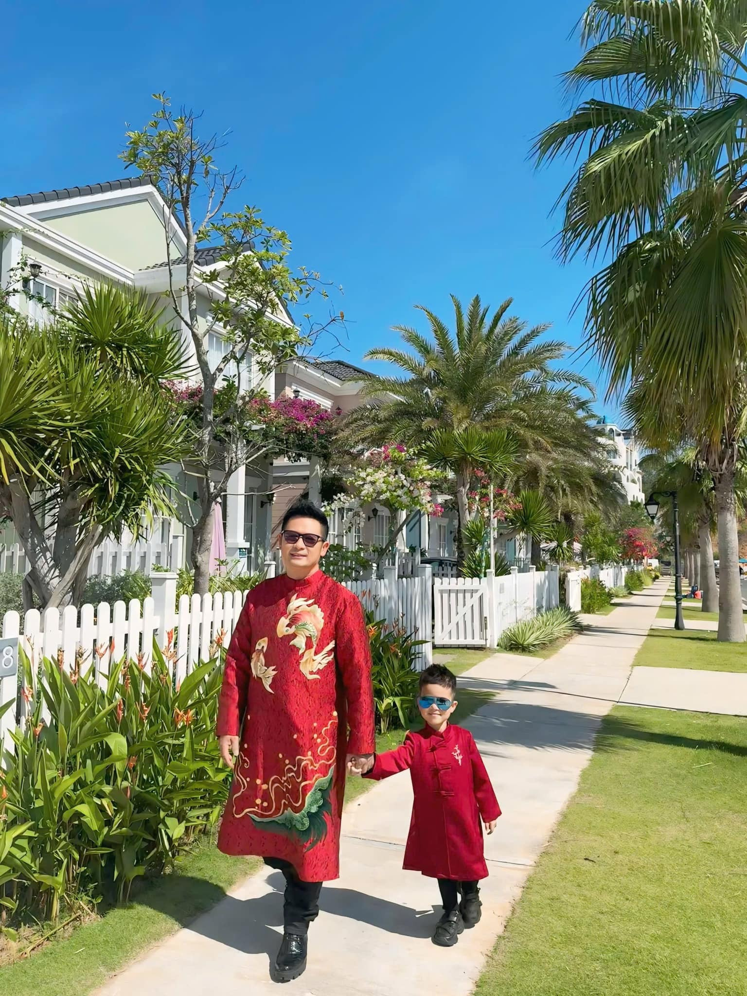 Sao Việt 3/2: Cường Đô La đăng ảnh với mẹ, vợ chồng Minh Hằng vi vu ở Hong Kong - 13