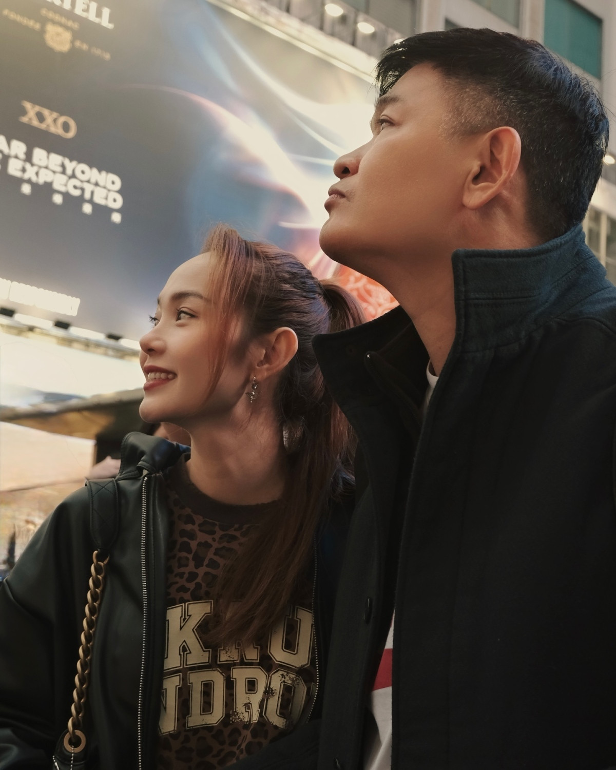 Sao Việt 3/2: Cường Đô La đăng ảnh với mẹ, vợ chồng Minh Hằng vi vu ở Hong Kong - 2