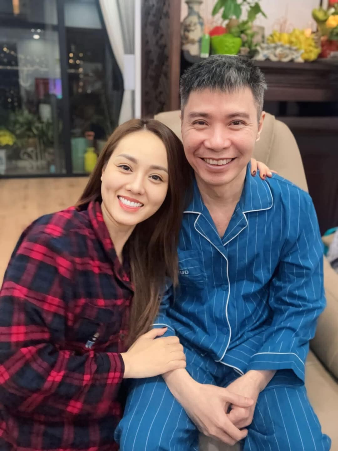 Sao Việt 3/2: Cường Đô La đăng ảnh với mẹ, vợ chồng Minh Hằng vi vu ở Hong Kong - 6