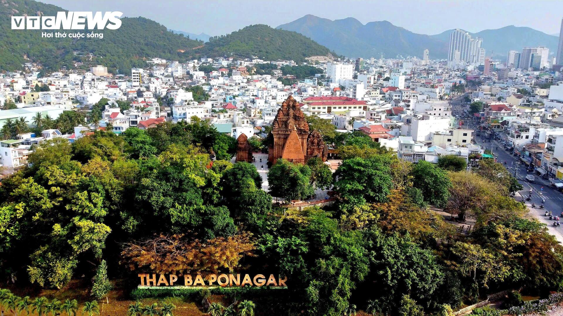 Cận cảnh Tháp Bà Ponagar ở Nha Trang được xếp hạng di tích quốc gia đặc biệt - 3