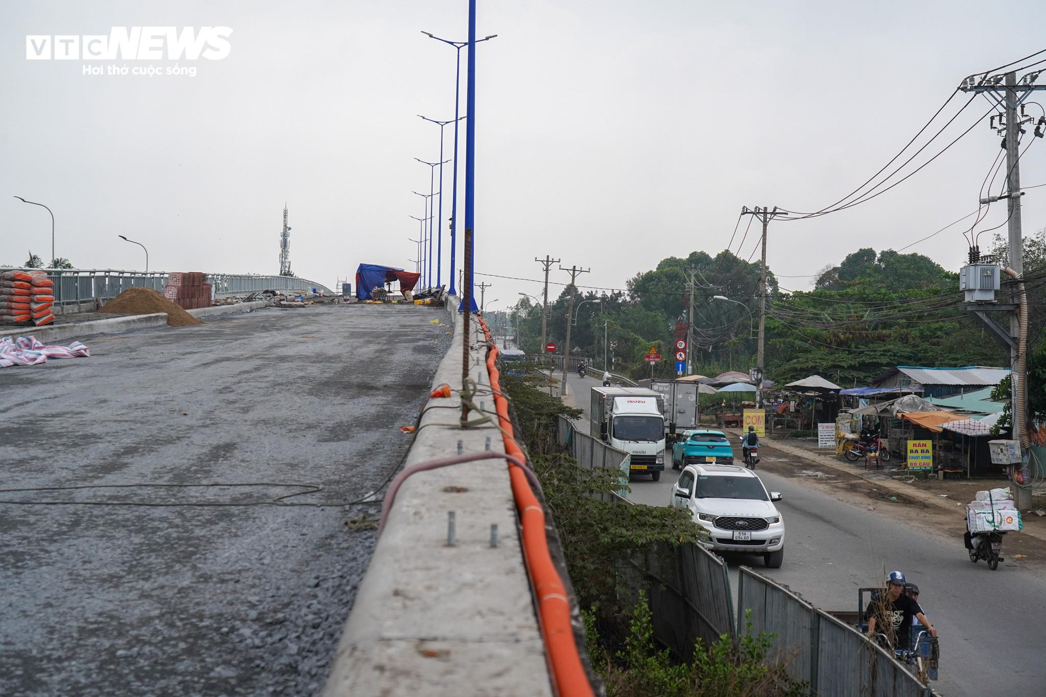 Cận cảnh cầu 700 tỷ đồng 'giải cứu' kẹt xe ở cửa ngõ phía Đông TP.HCM - 9